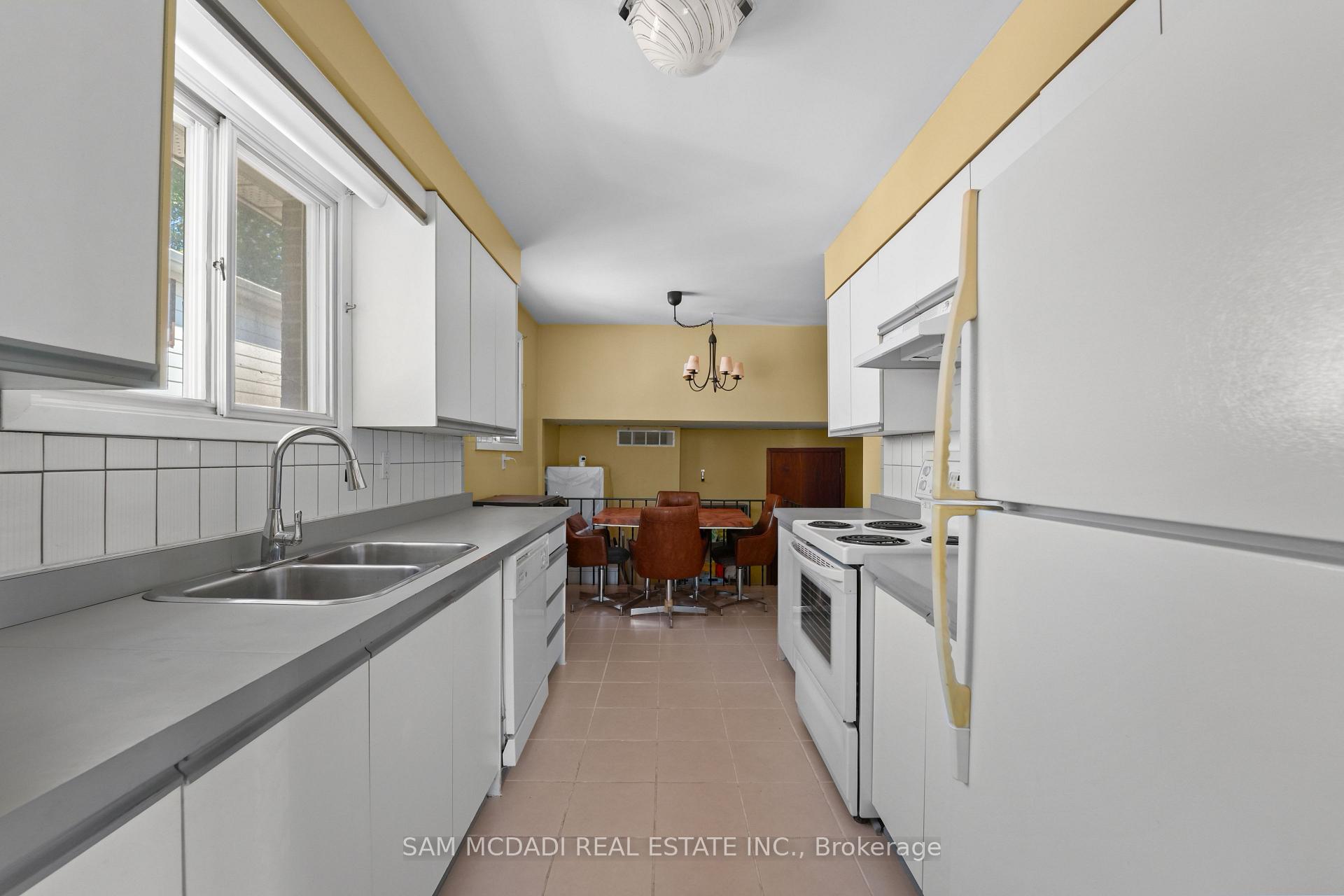 2644 Altadena Court