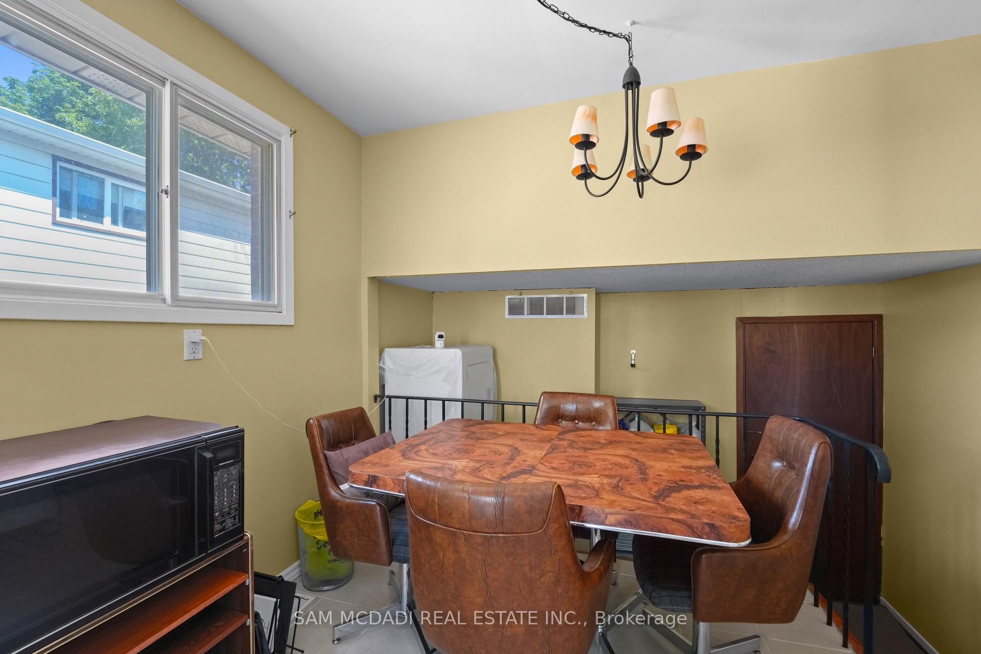 2644 Altadena Court