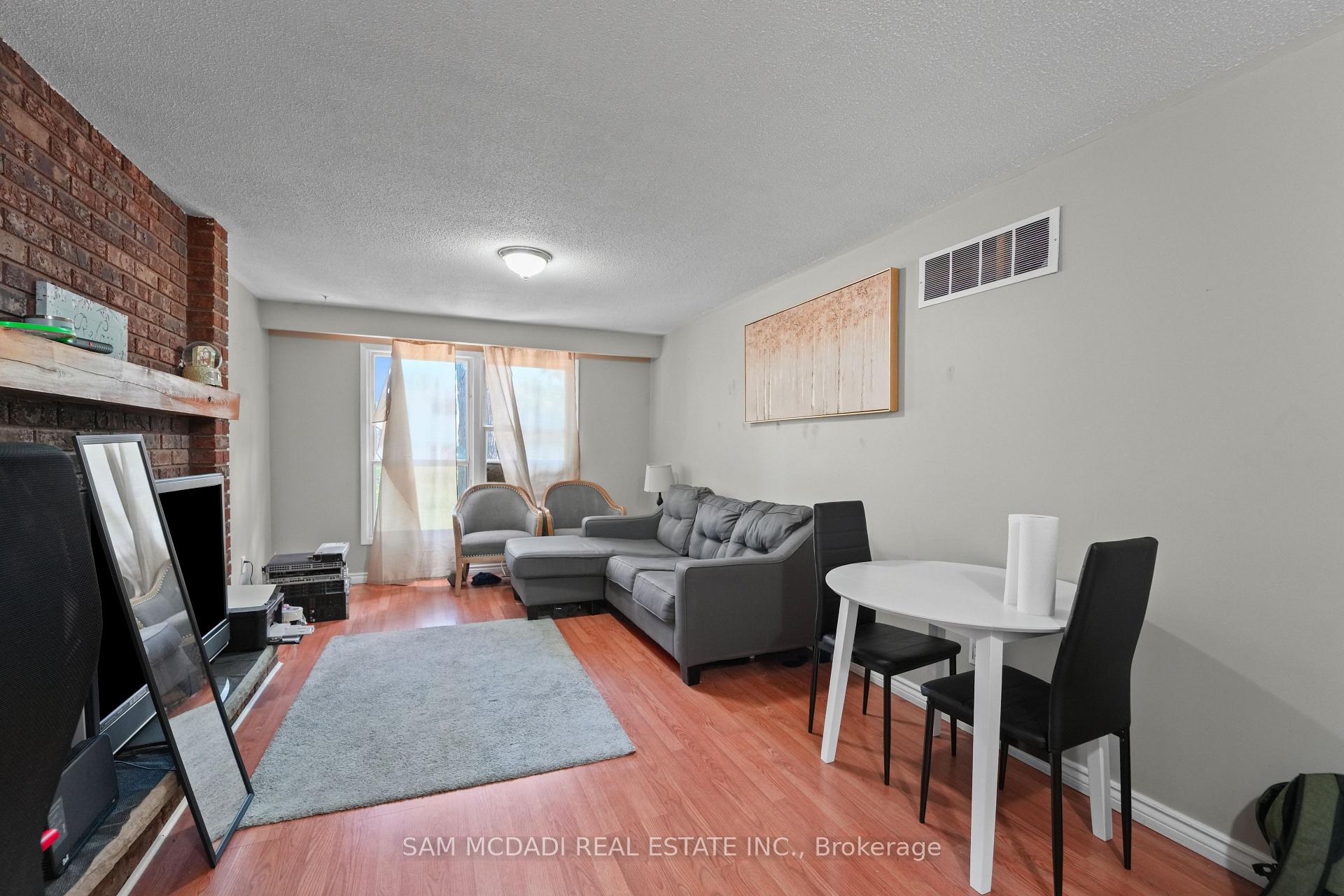 2644 Altadena Court