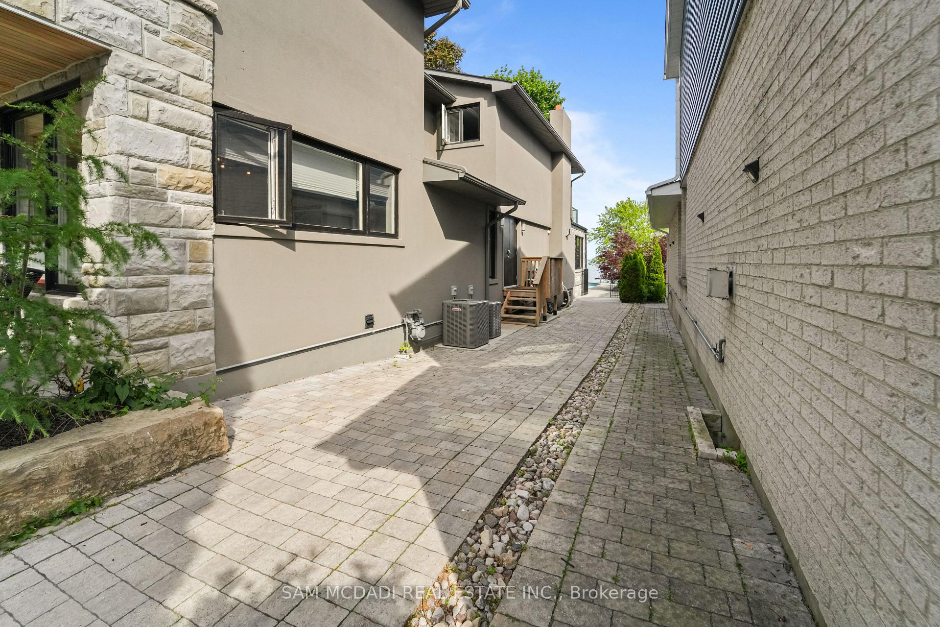 102 Cumberland Drive