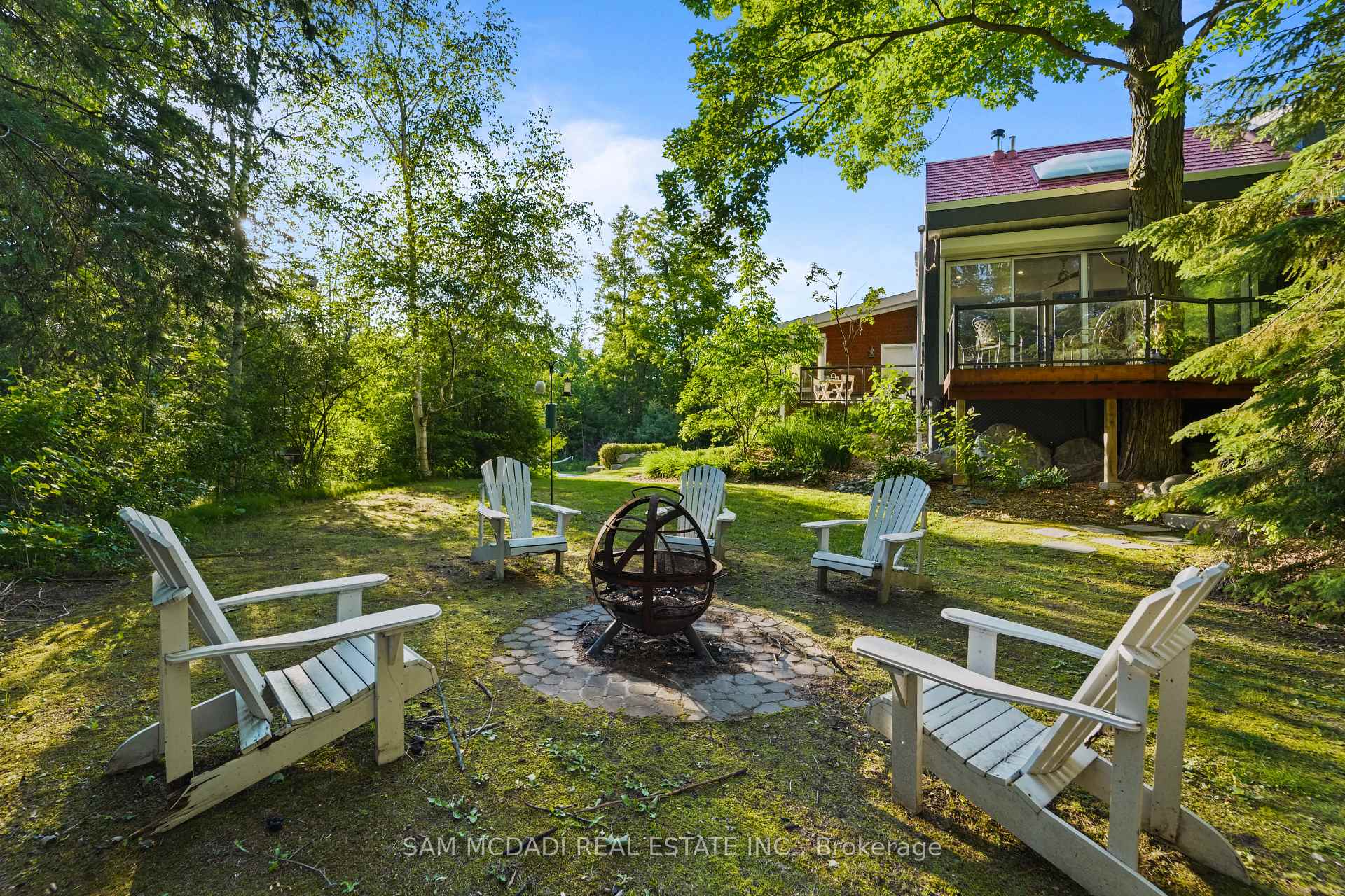 2814 Forks Of The Credit Road