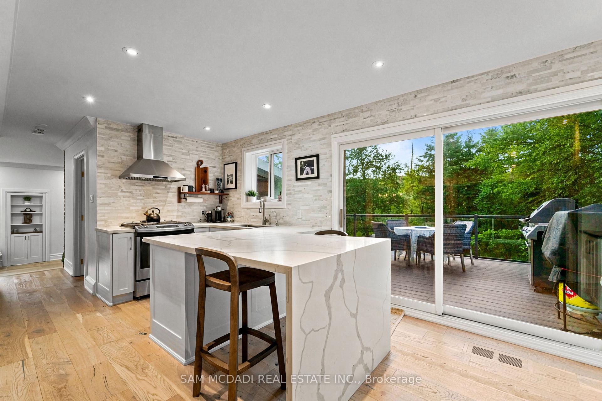 2814 Forks Of The Credit Road