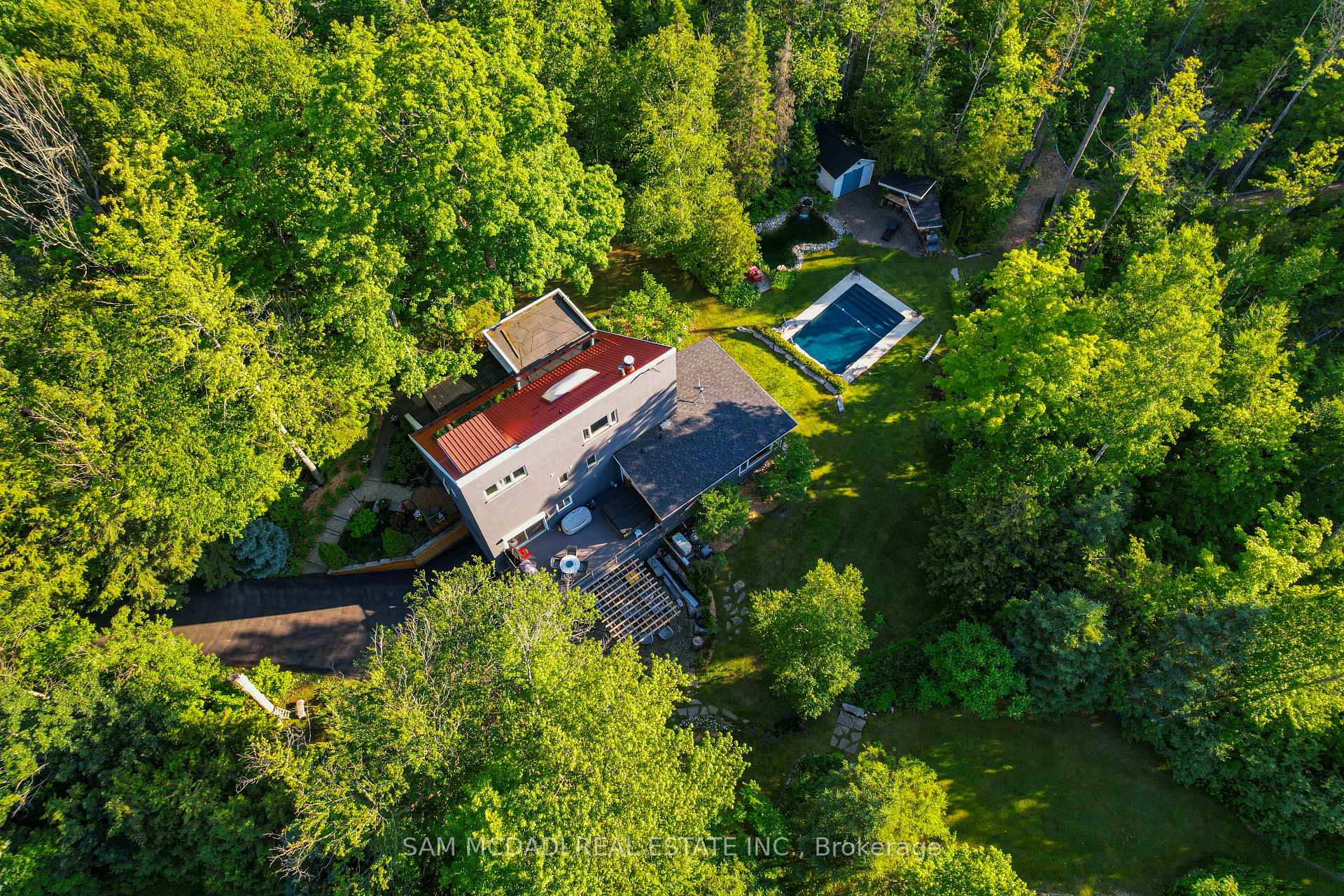 2814 Forks Of The Credit Road