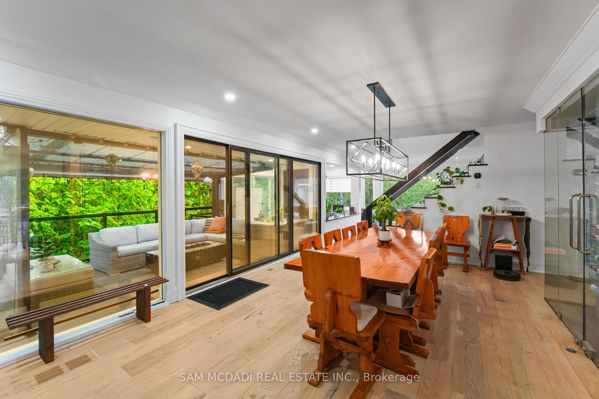 2814 Forks Of The Credit Road