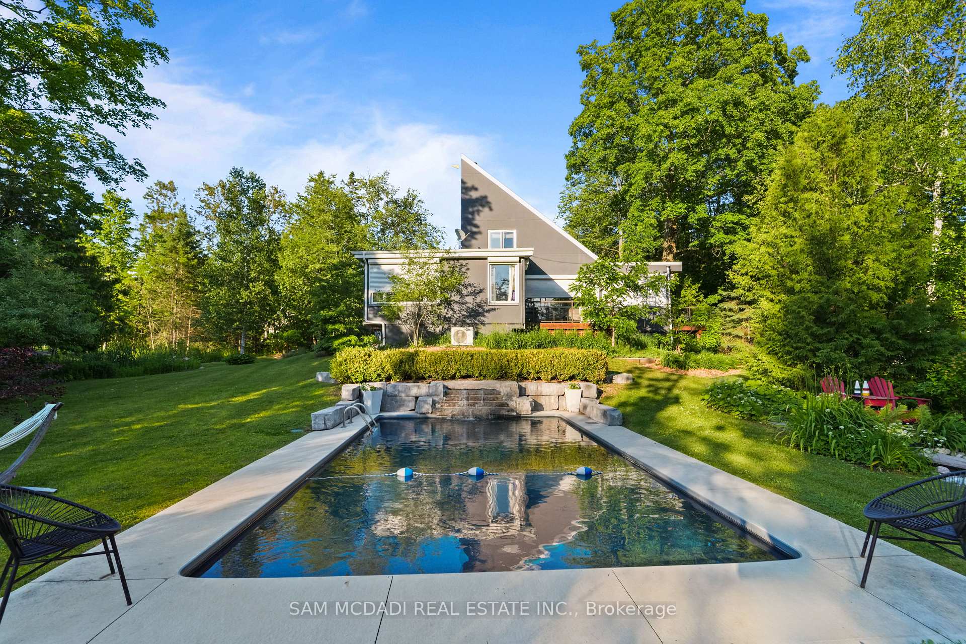 2814 Forks Of The Credit Road