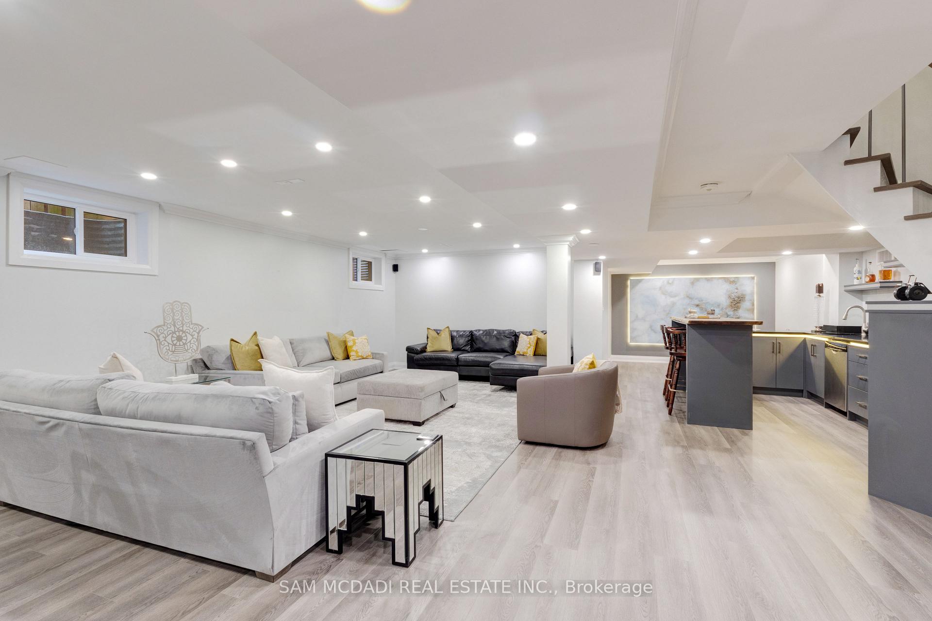 807 Indian Road