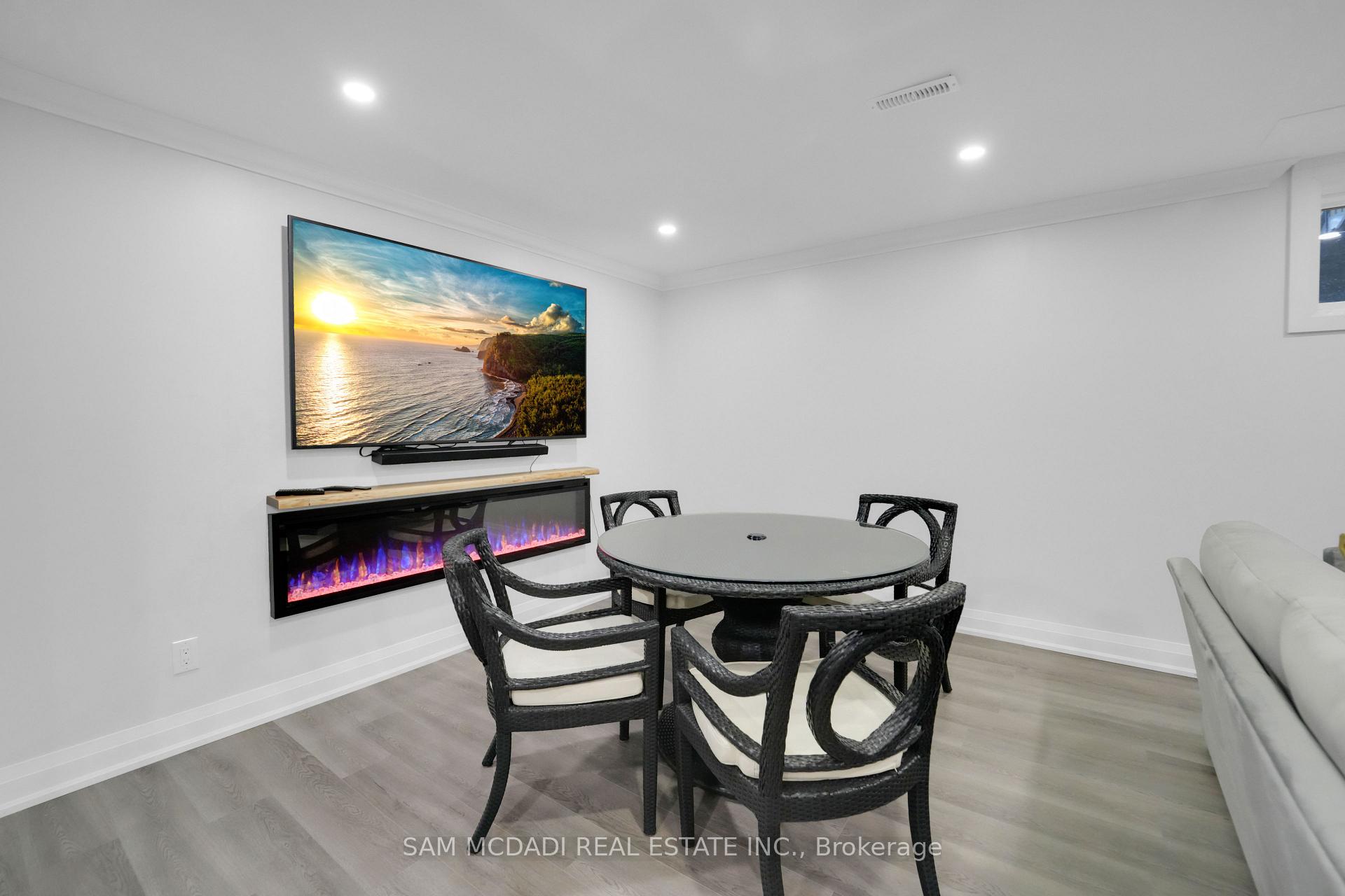 807 Indian Road