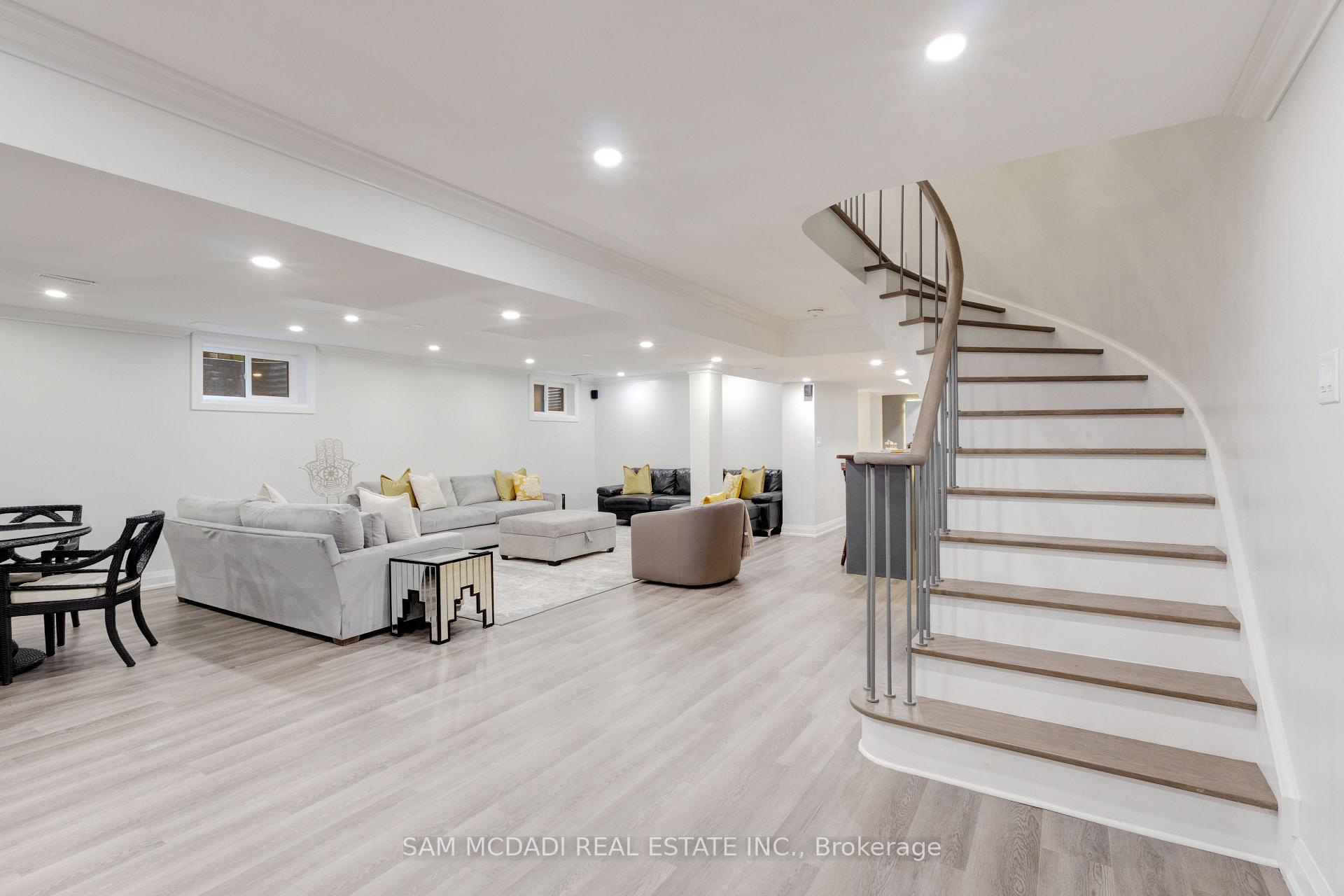 807 Indian Road