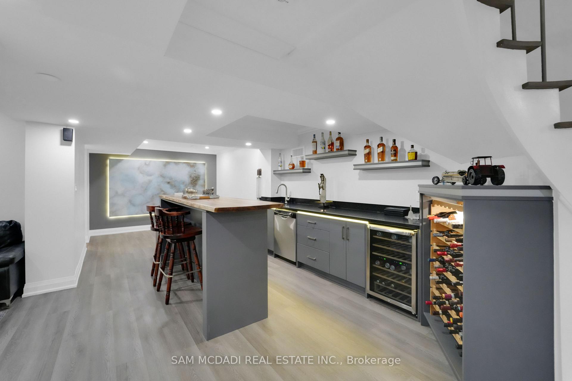 807 Indian Road