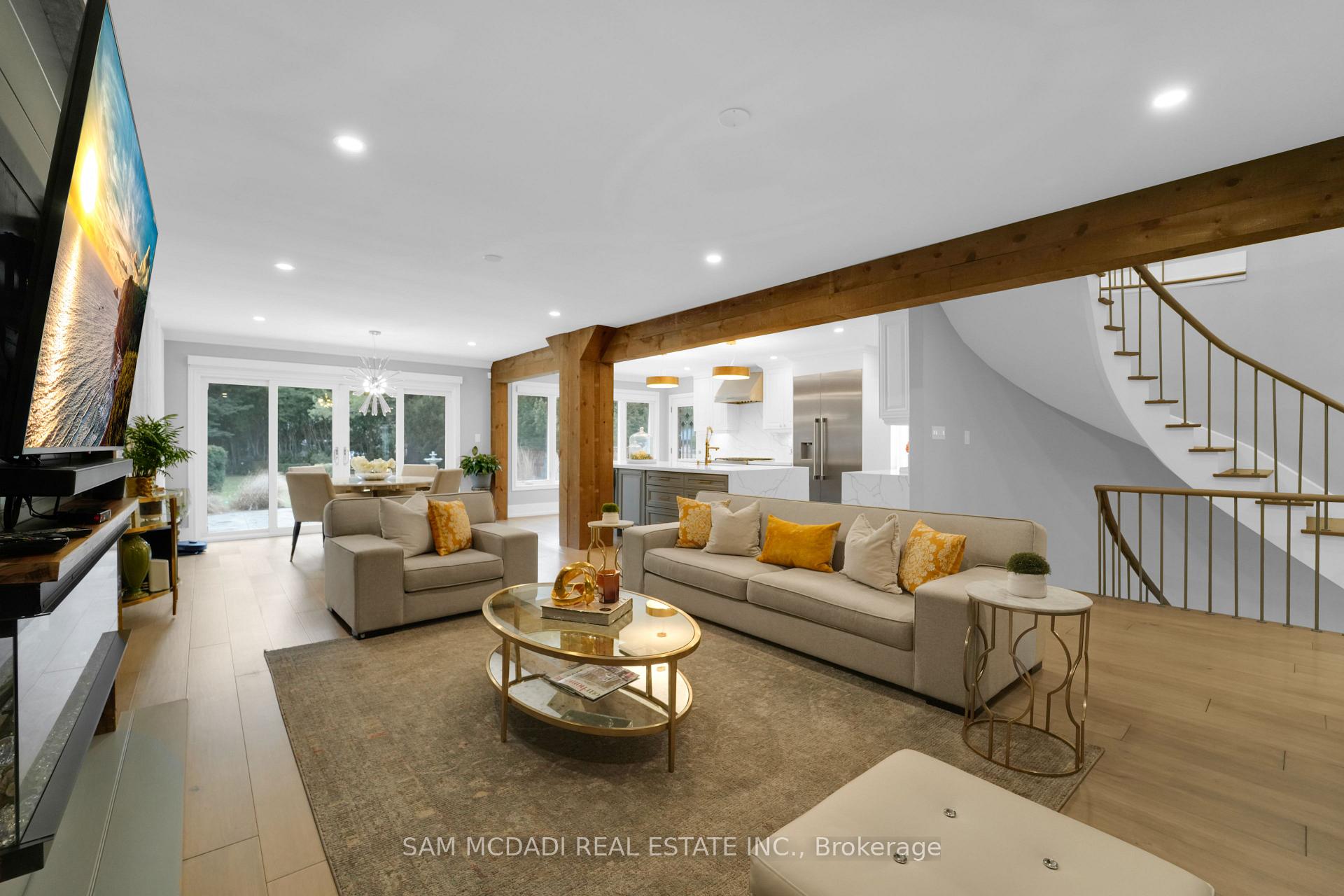 807 Indian Road