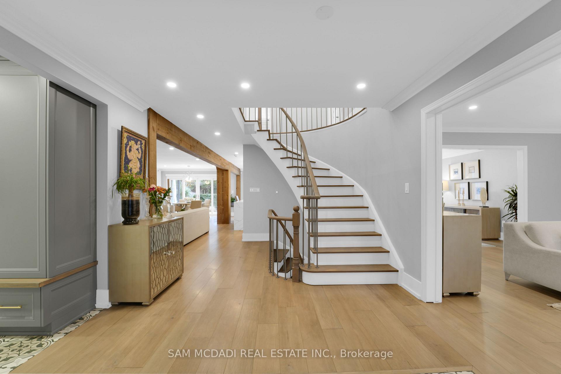807 Indian Road