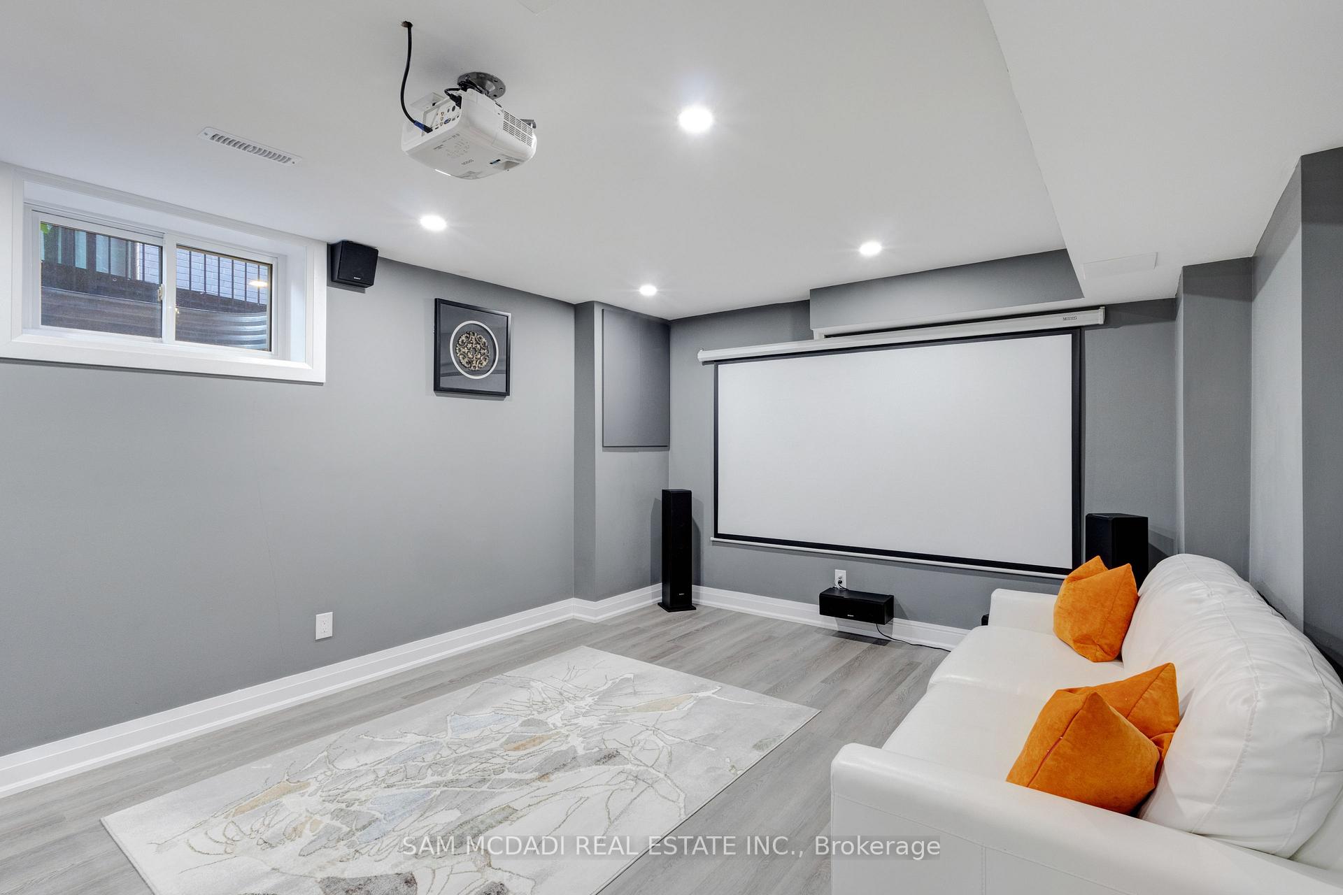 807 Indian Road
