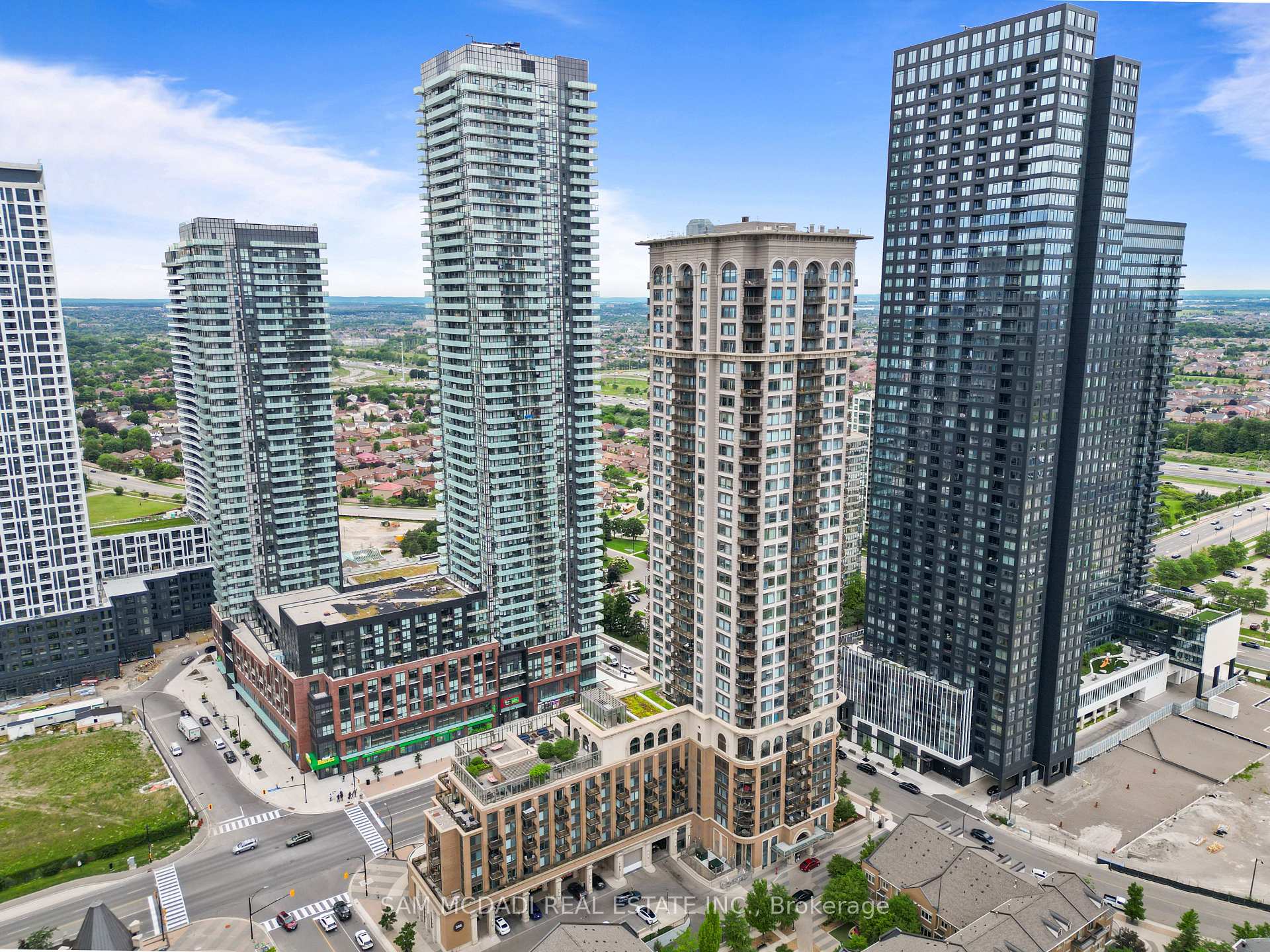 385 Prince Of Wales Drive 1611