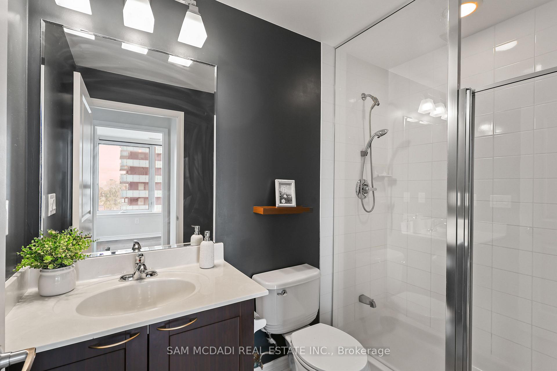 385 Prince Of Wales Drive 1611