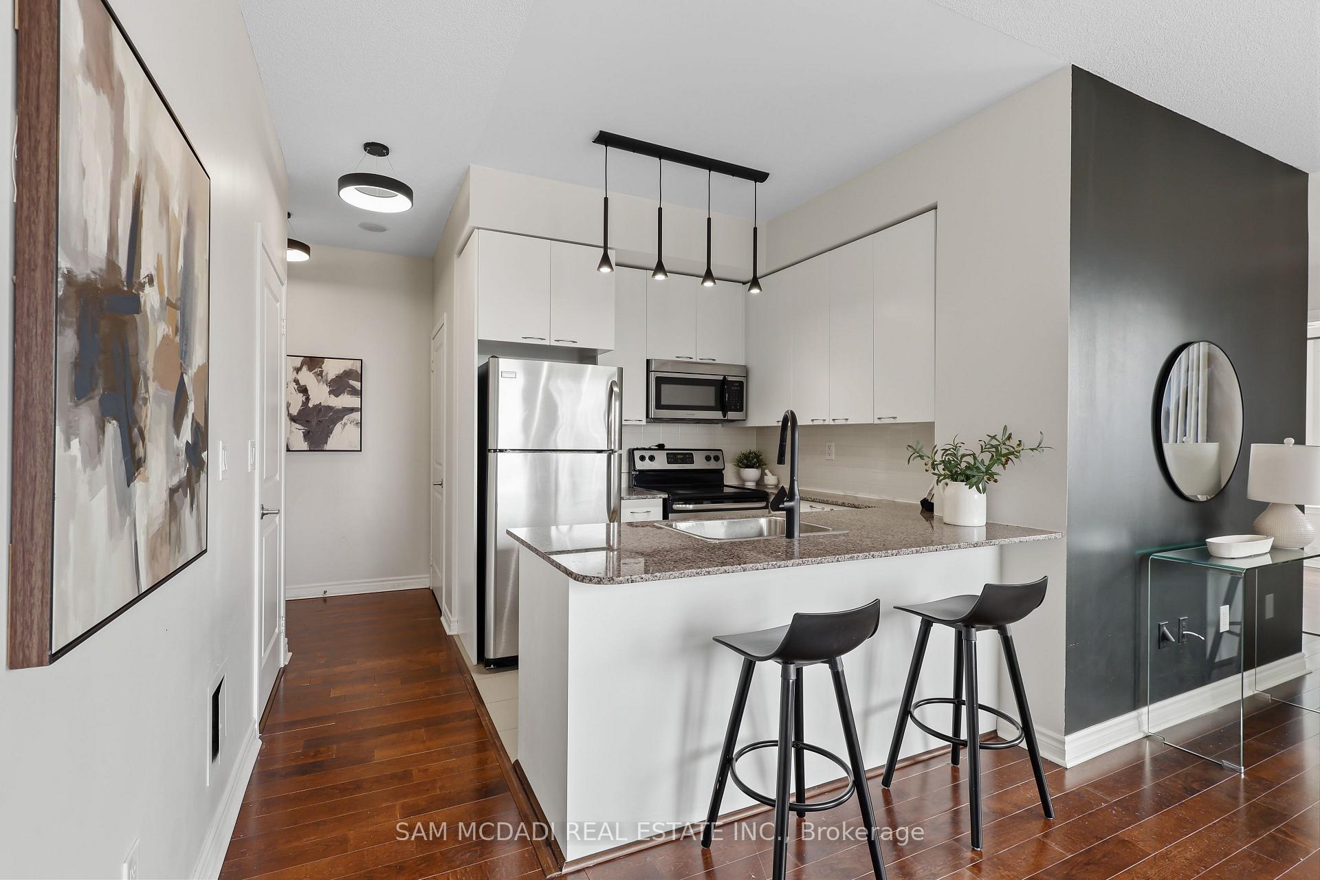 385 Prince Of Wales Drive 1611