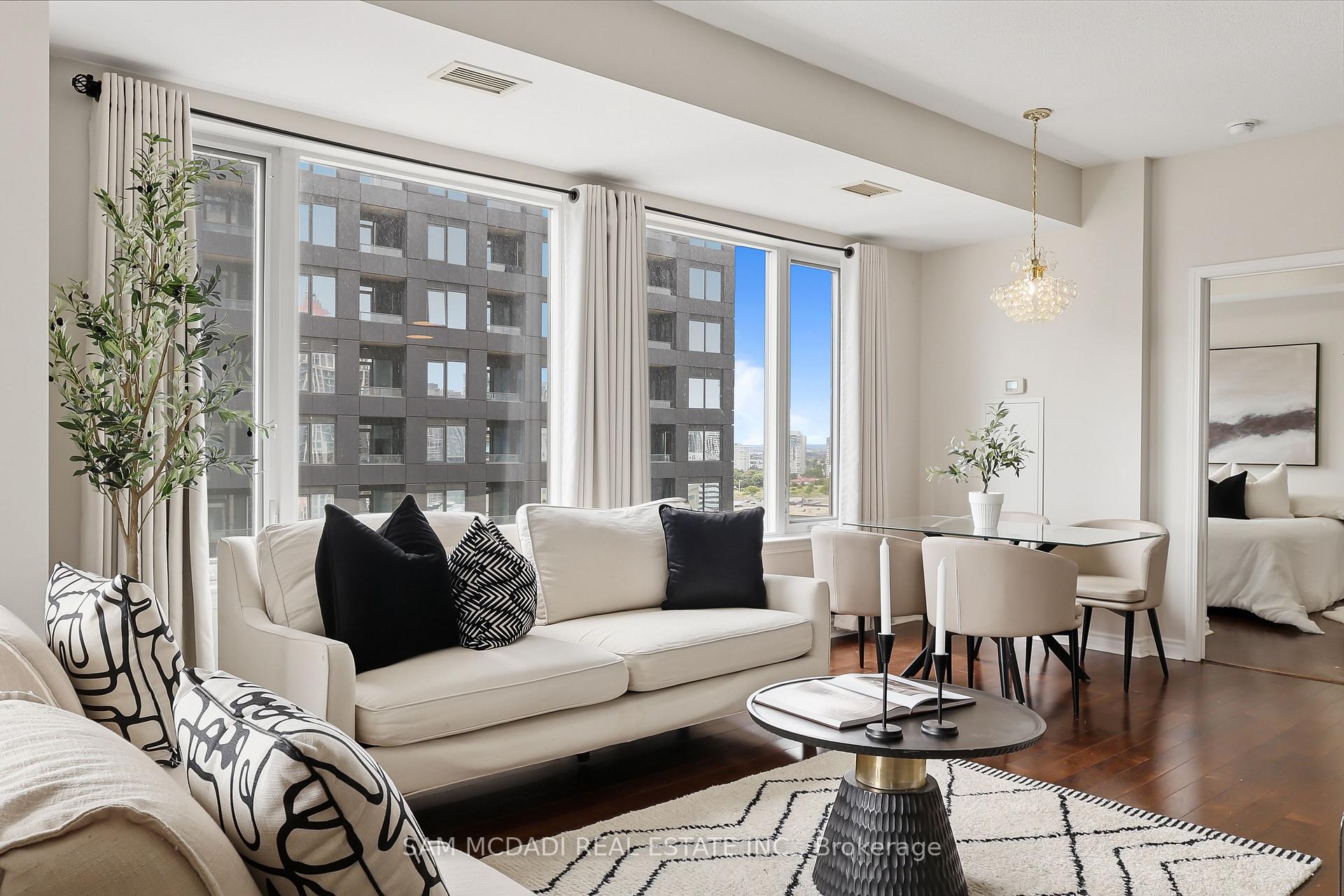 385 Prince Of Wales Drive 1611