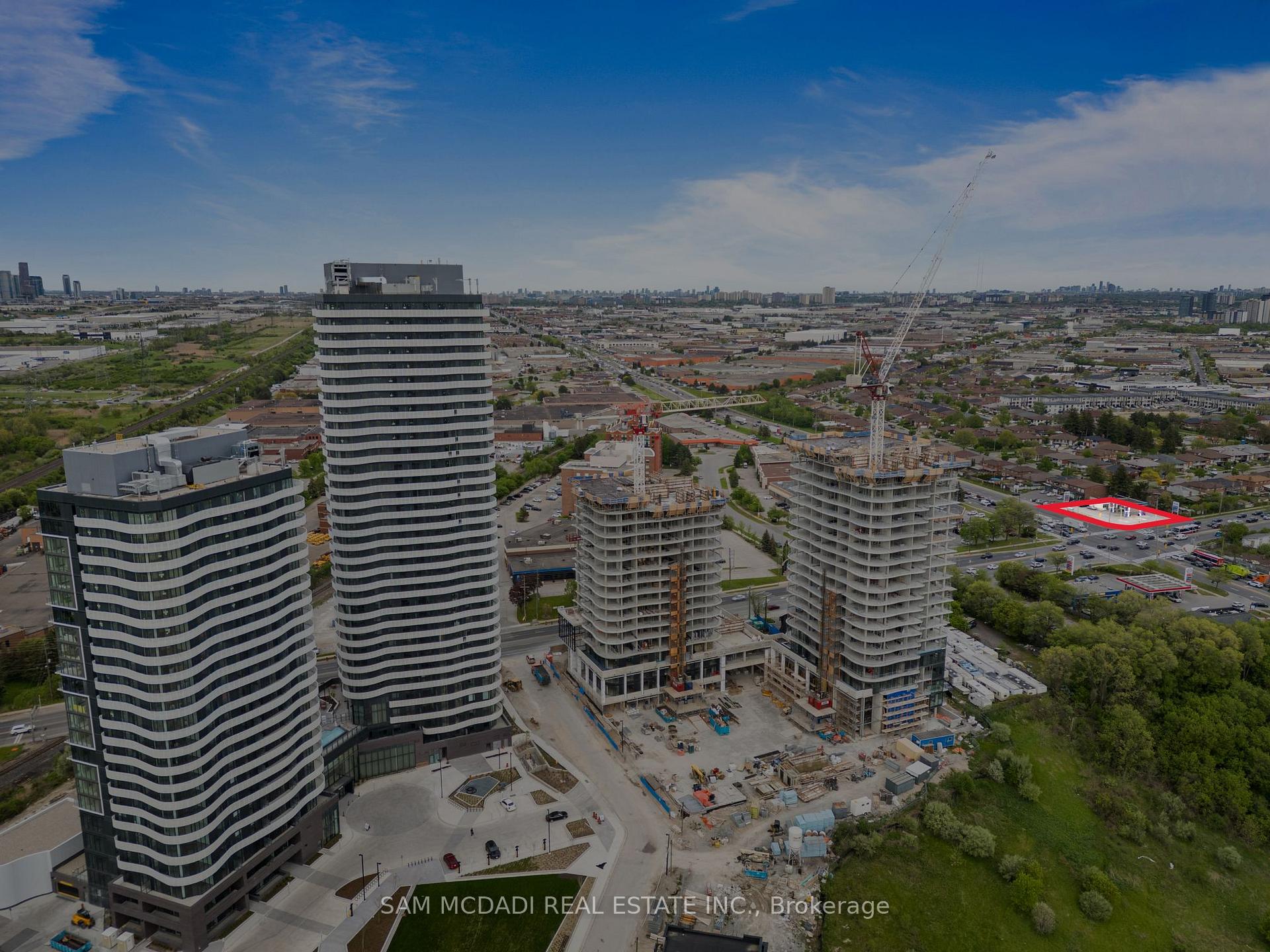 6199 Steeles Avenue W, Toronto