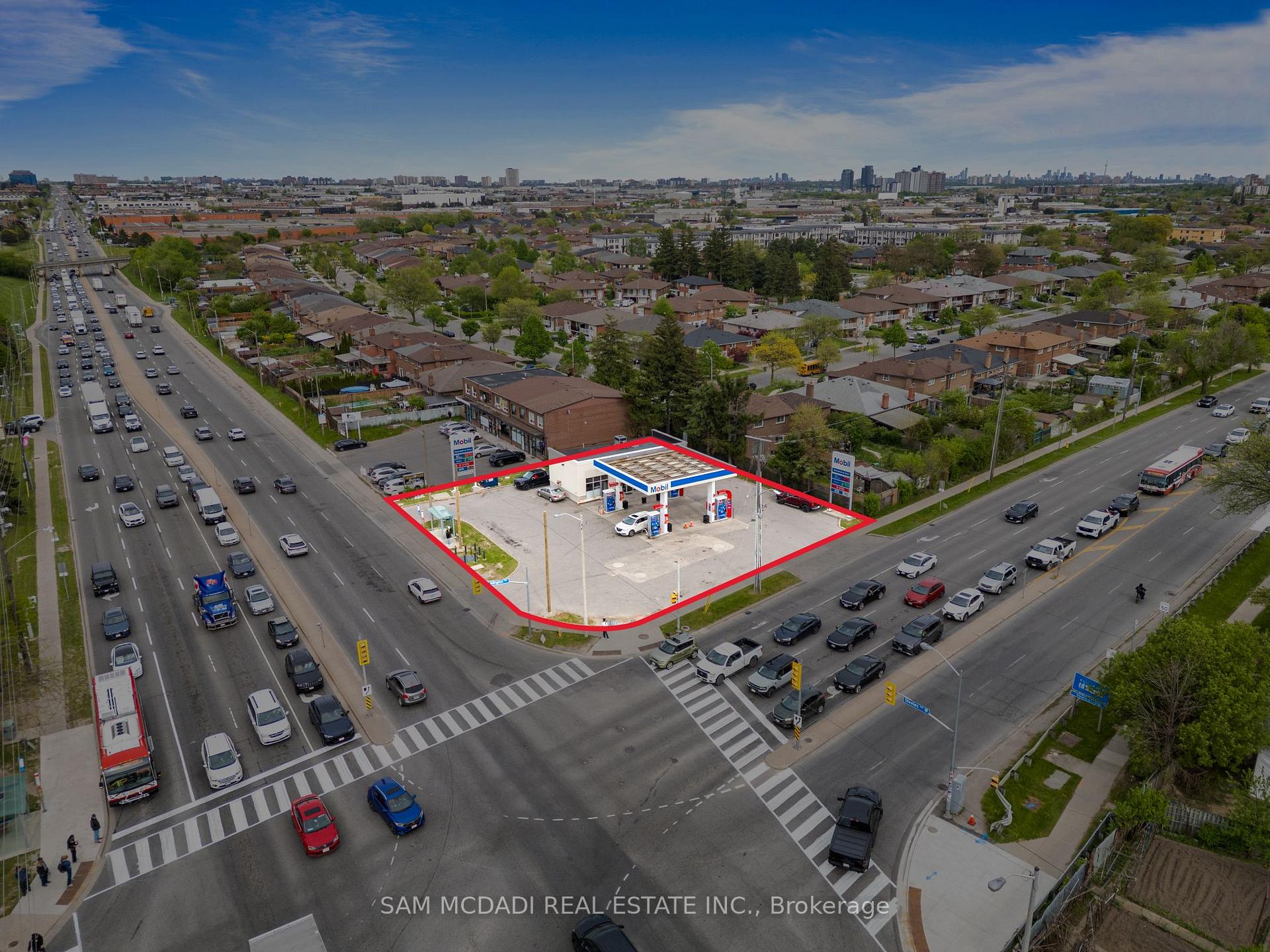 6199 Steeles Avenue W, Toronto