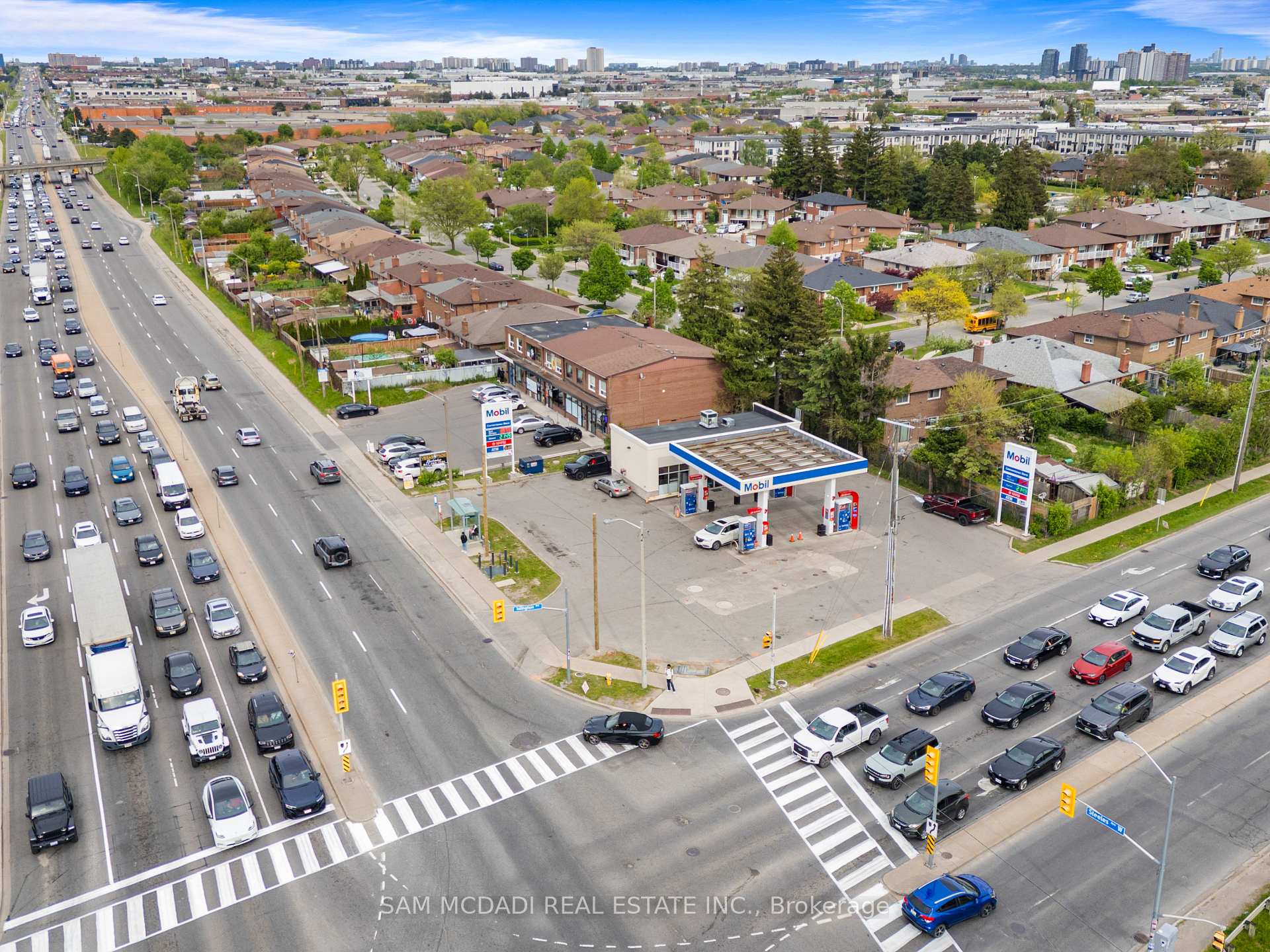 6199 Steeles Avenue W, Toronto
