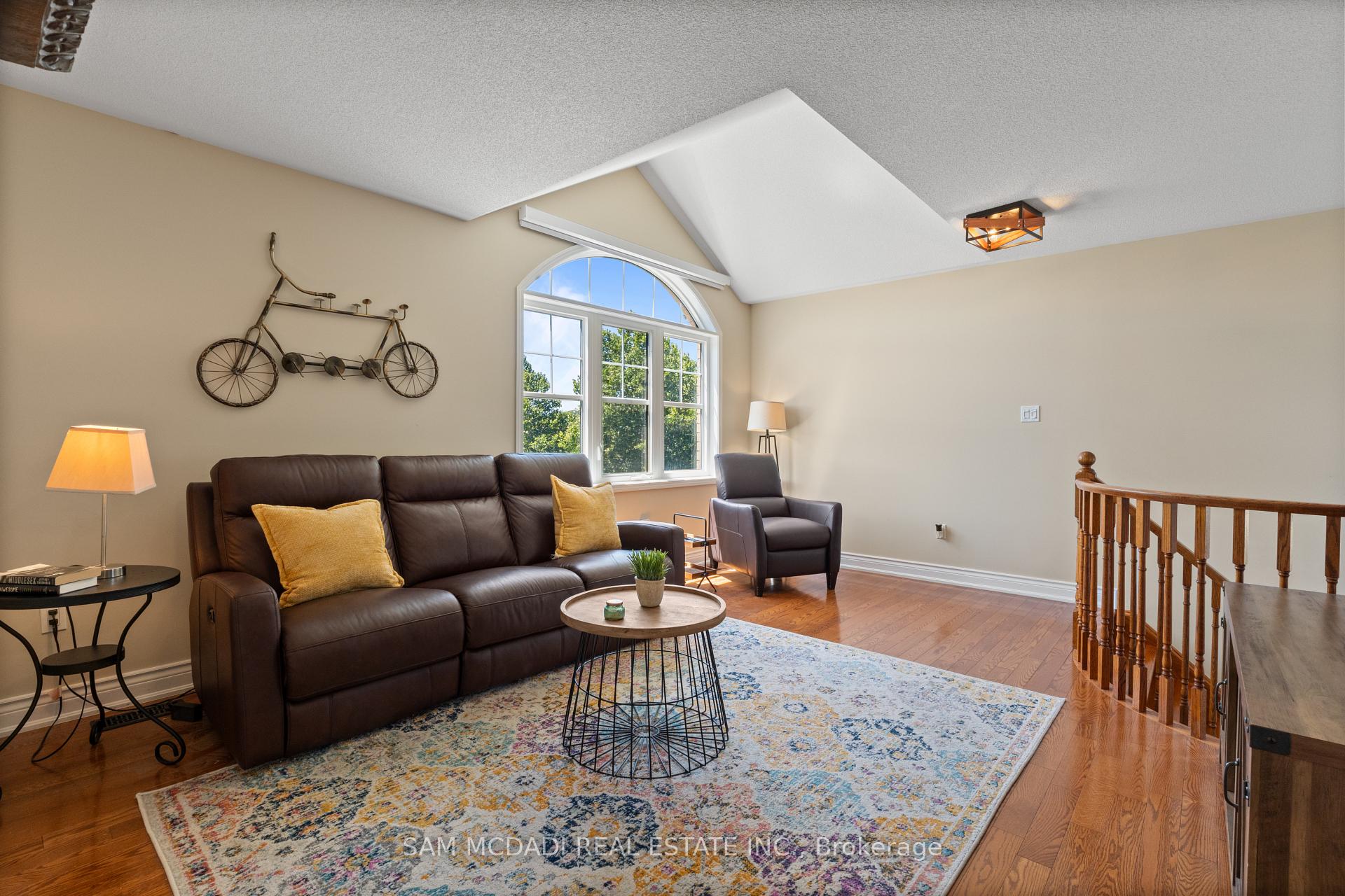 899 Pickersgill Crescent