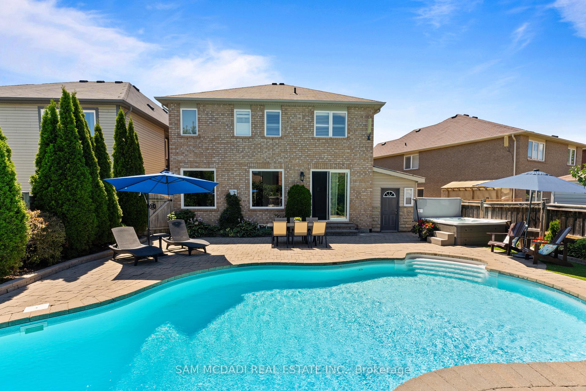 899 Pickersgill Crescent