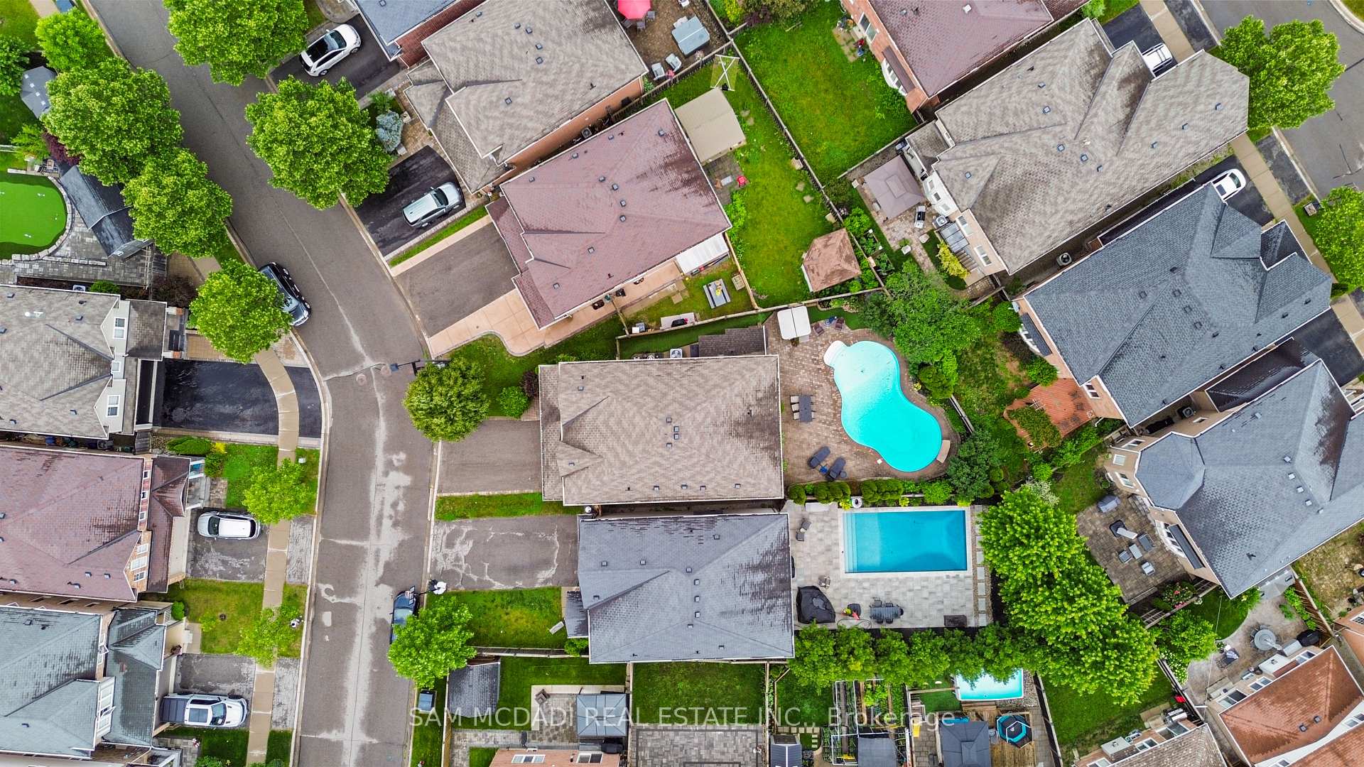 899 Pickersgill Crescent