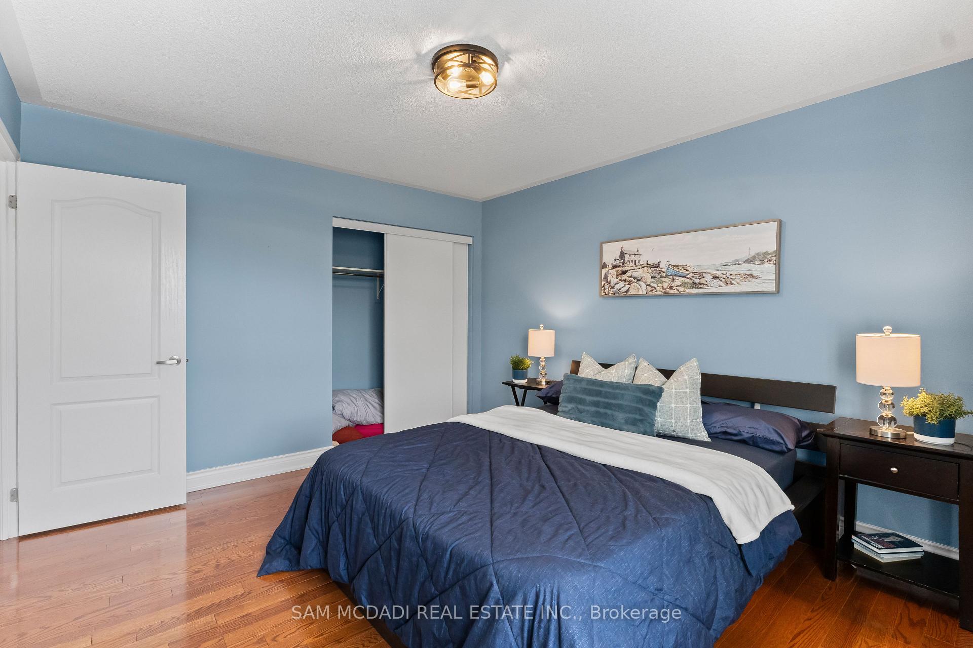 899 Pickersgill Crescent