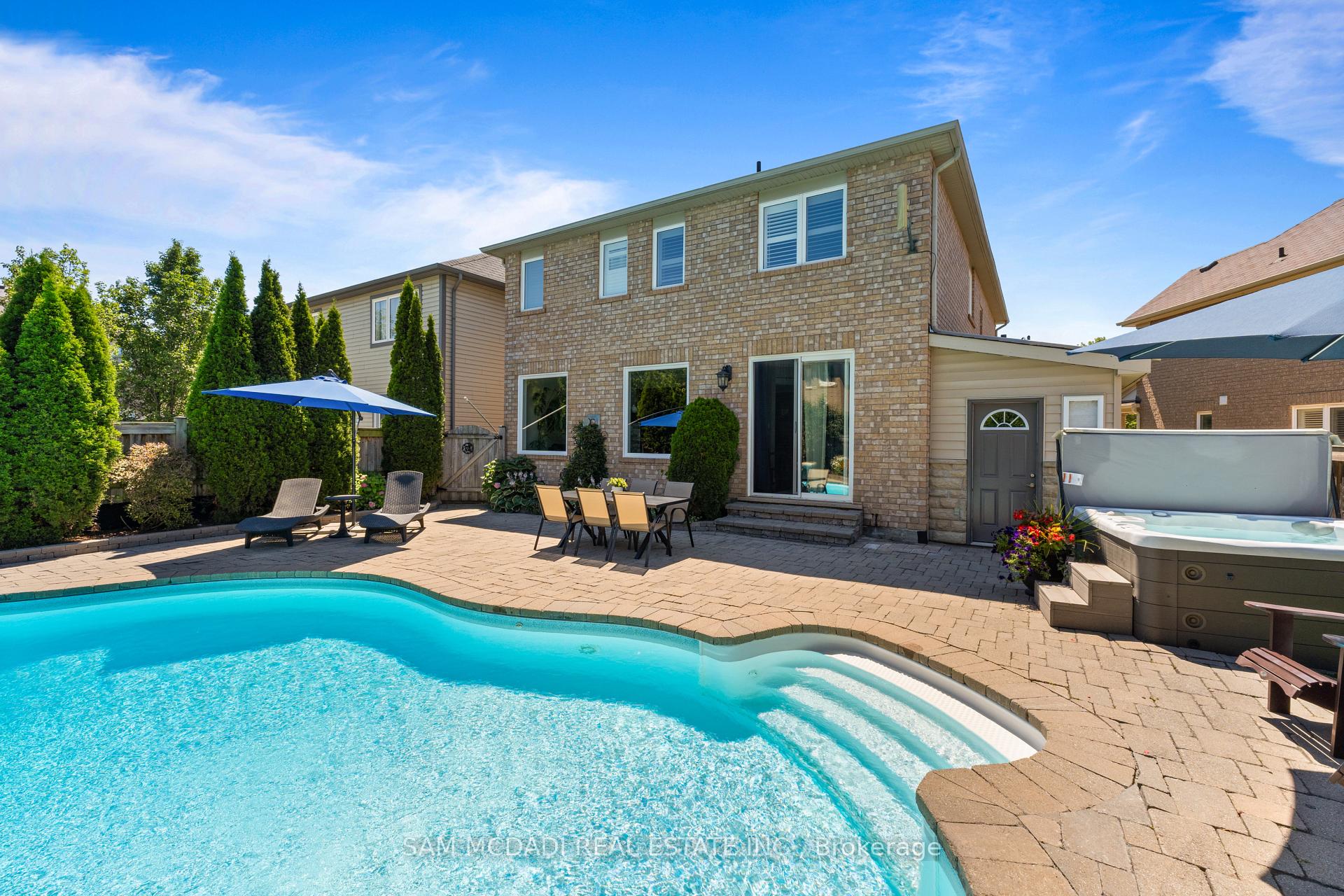 899 Pickersgill Crescent