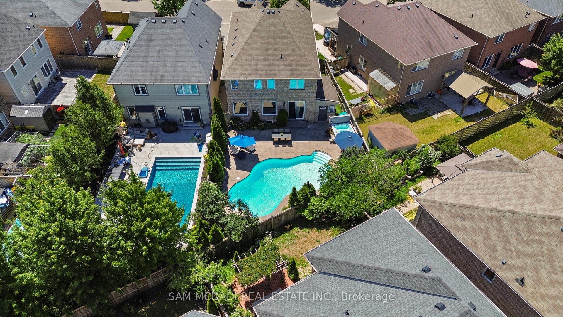899 Pickersgill Crescent