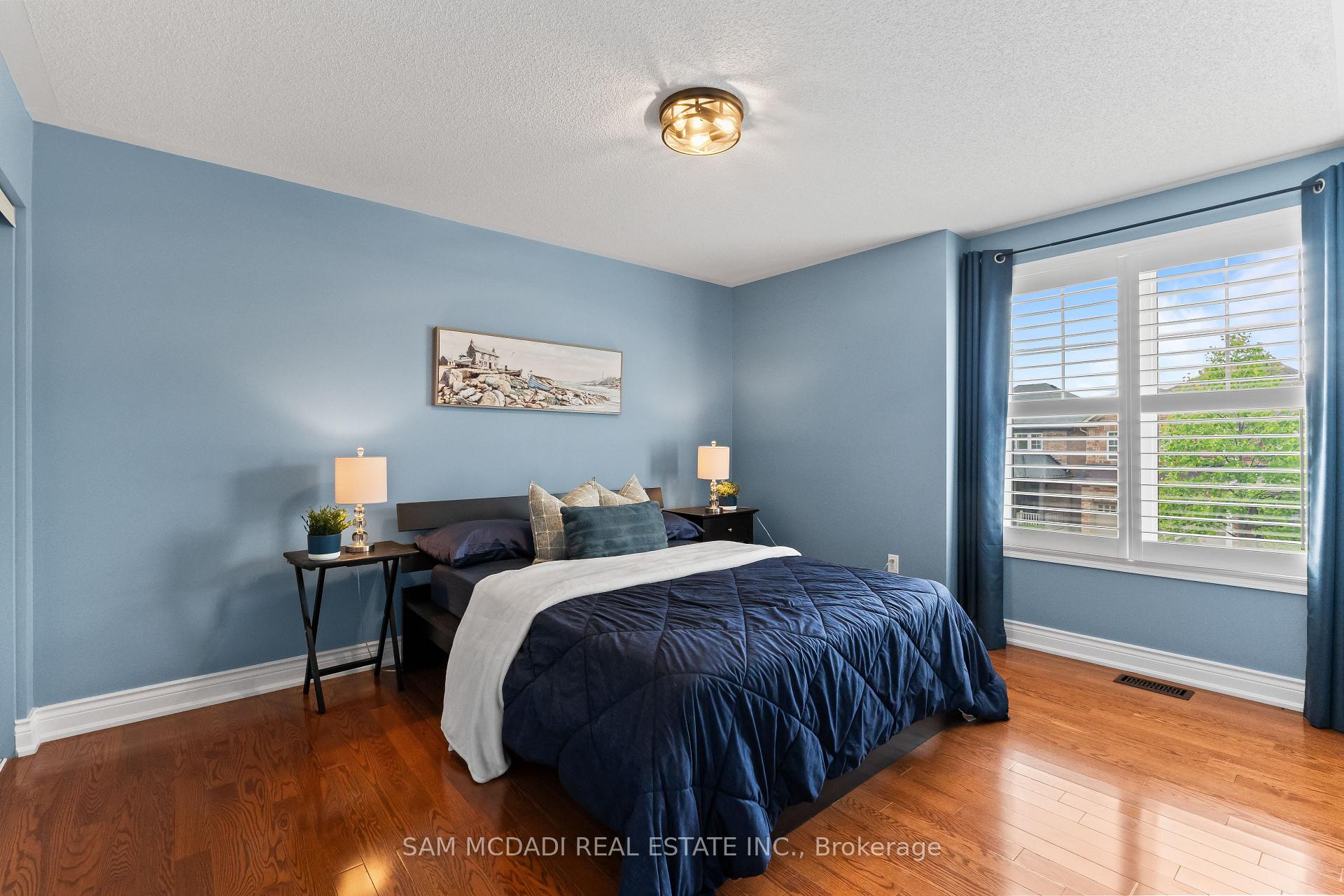 899 Pickersgill Crescent