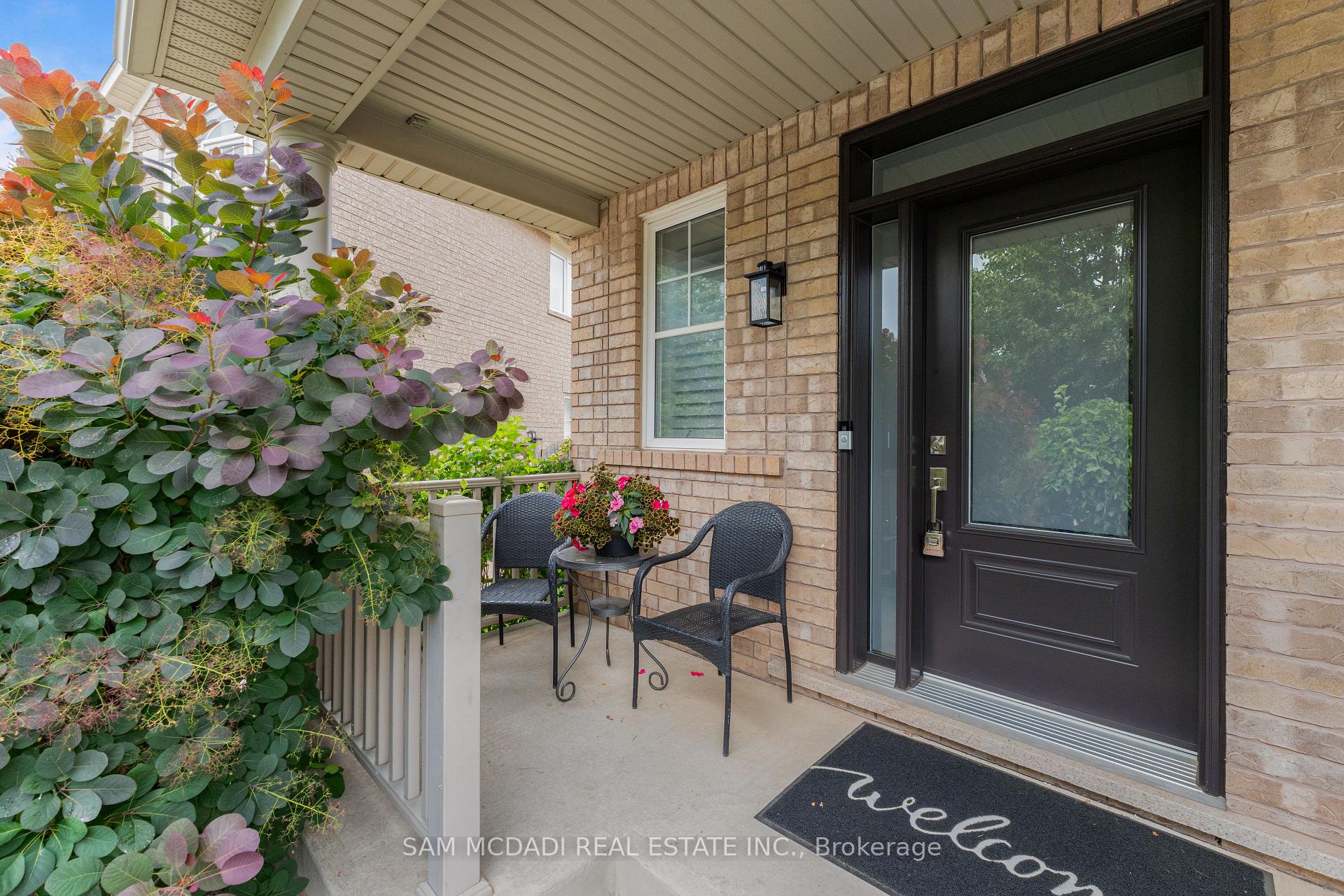 899 Pickersgill Crescent