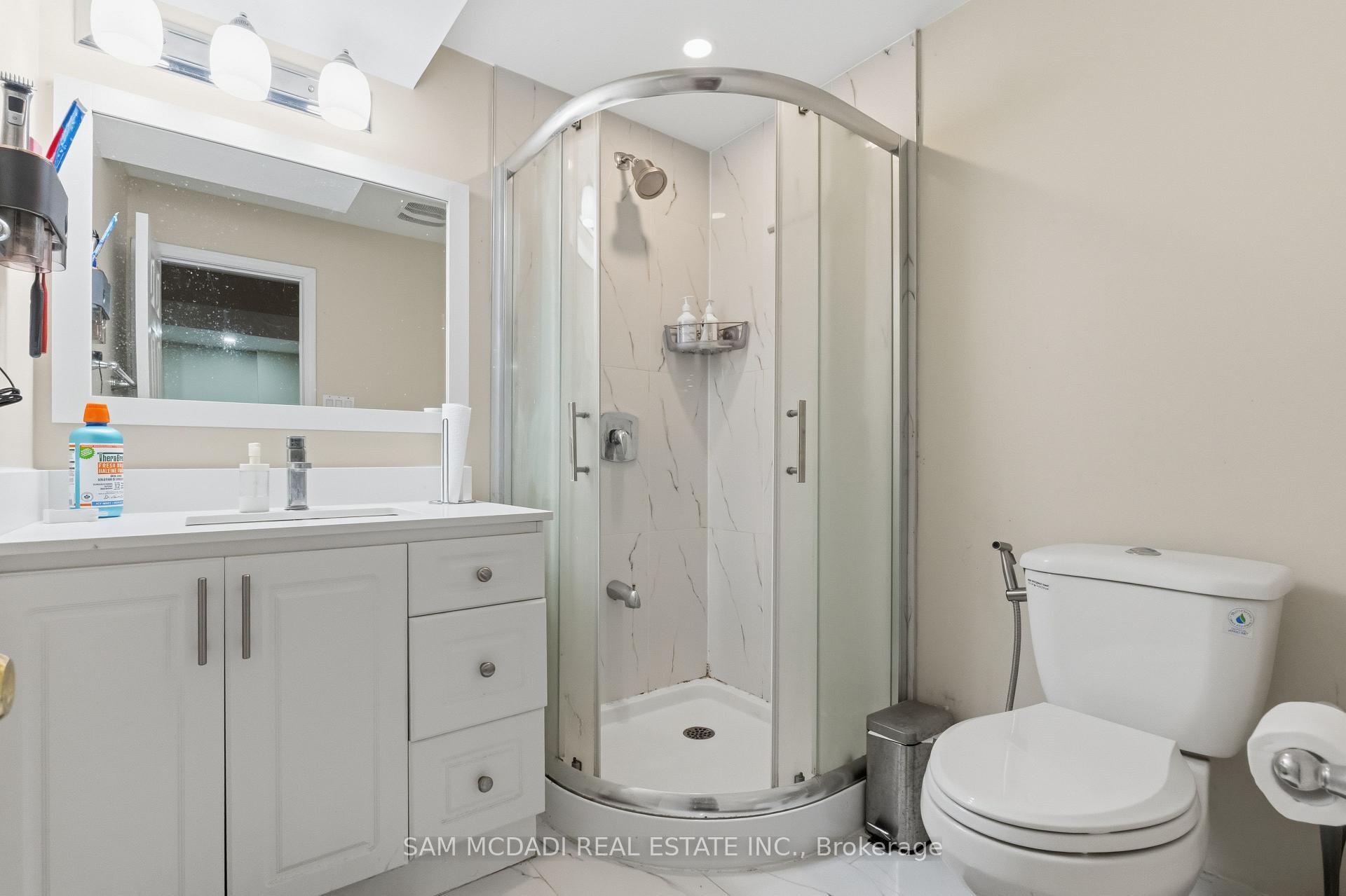 5604 Doctor Peddle Crescent