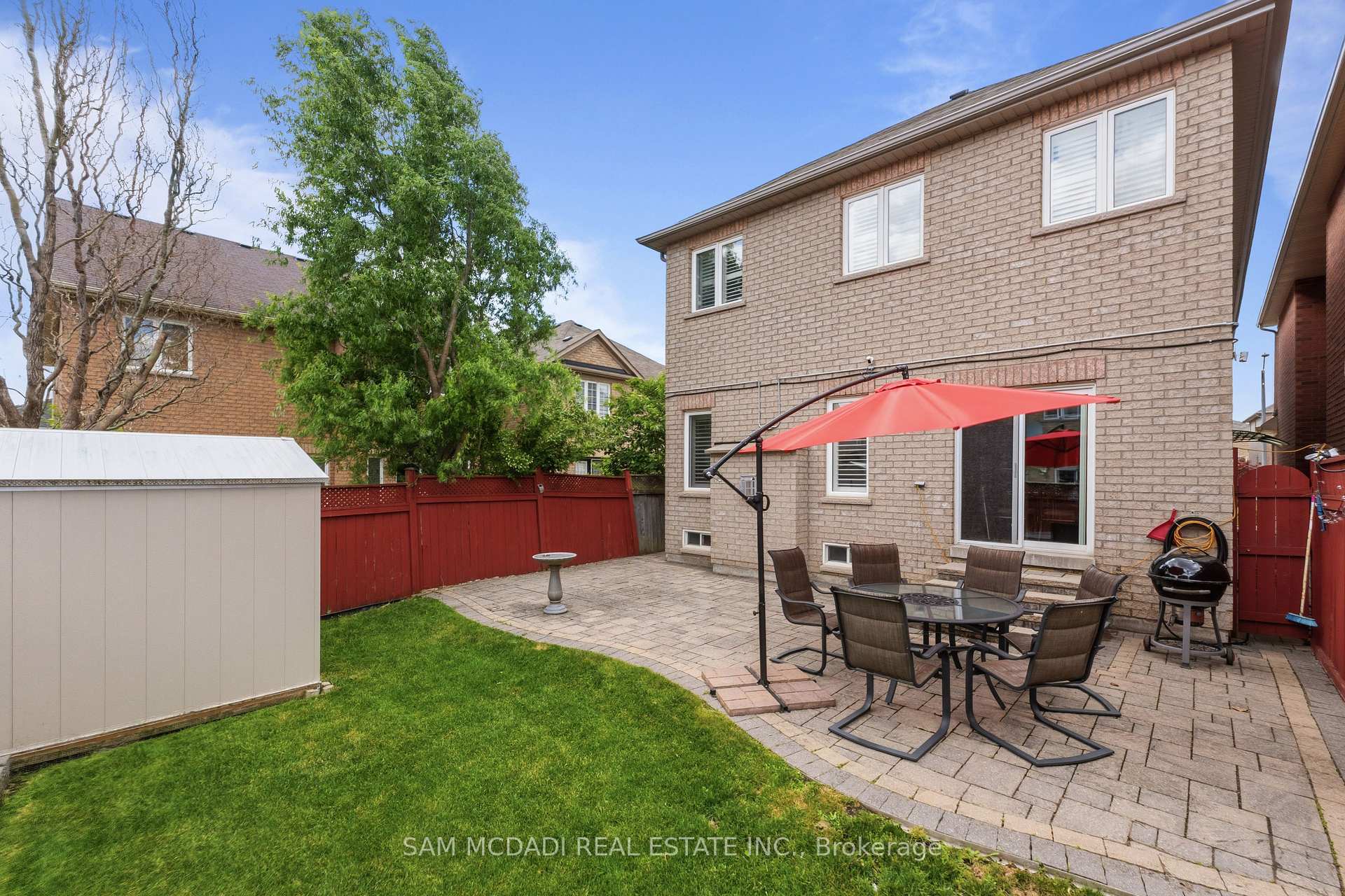 5604 Doctor Peddle Crescent