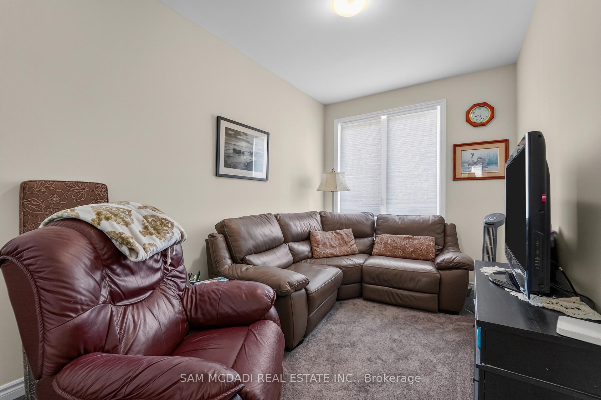 1402 Almonte Drive