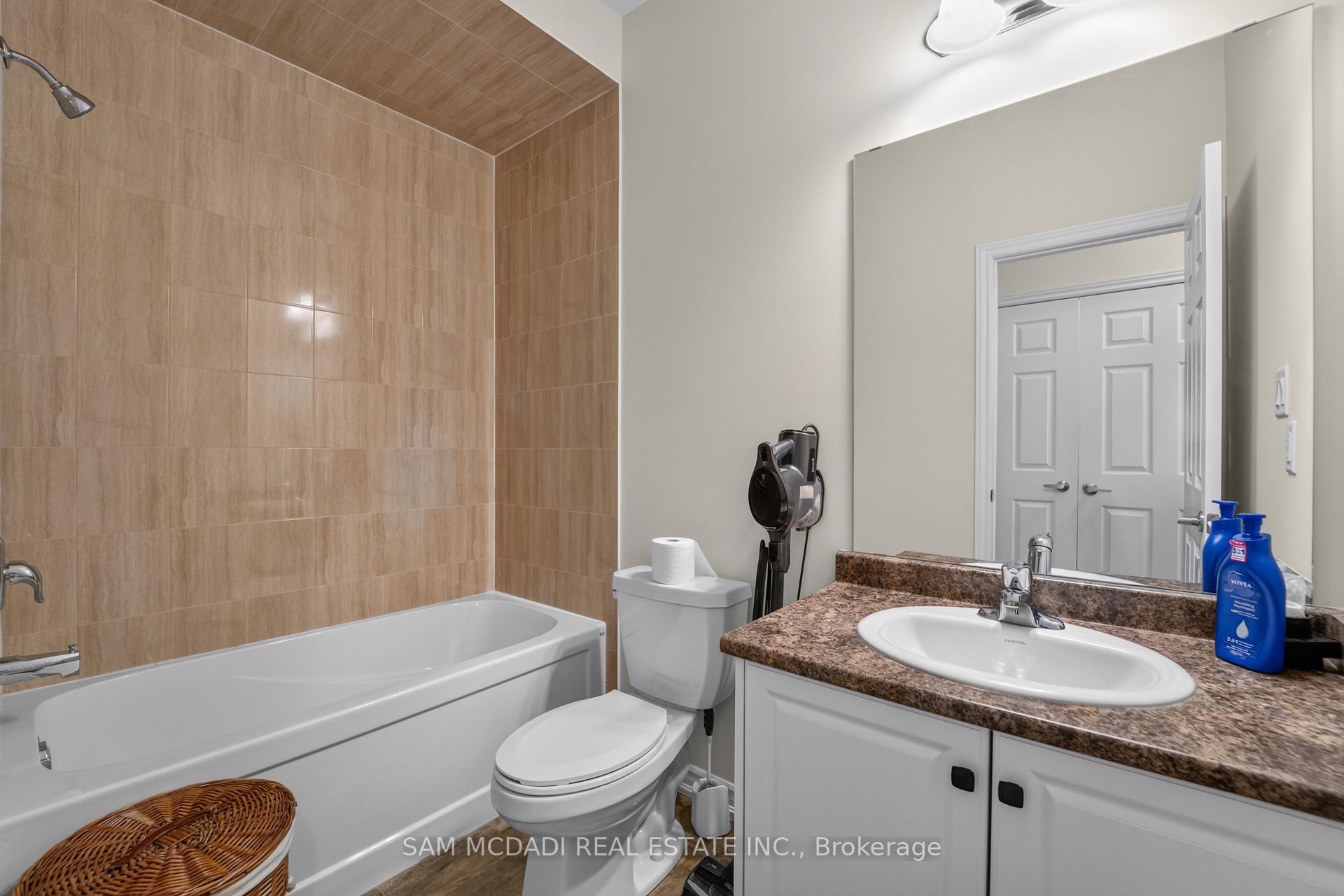 1402 Almonte Drive