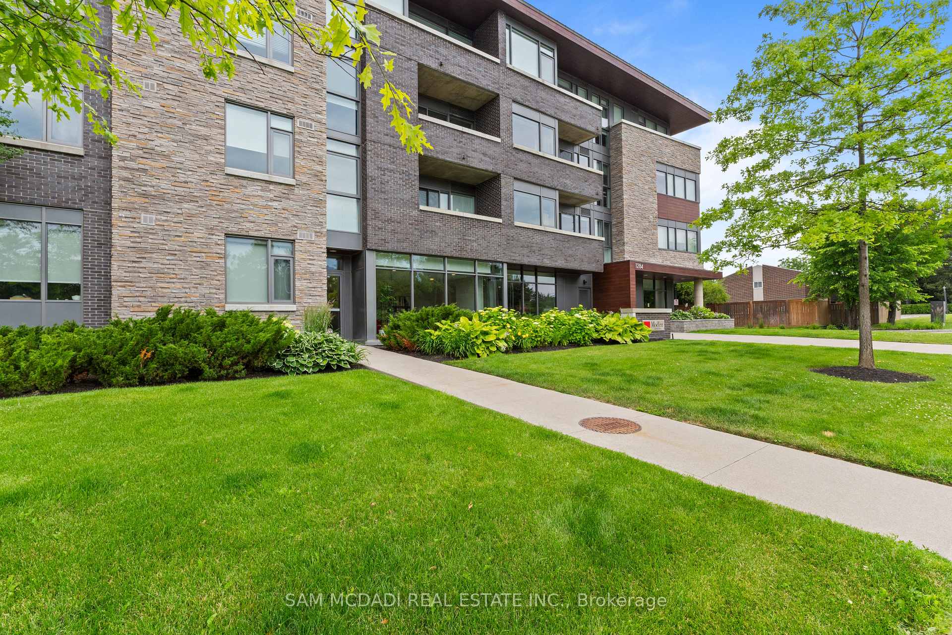 1284 Guelph Line #115