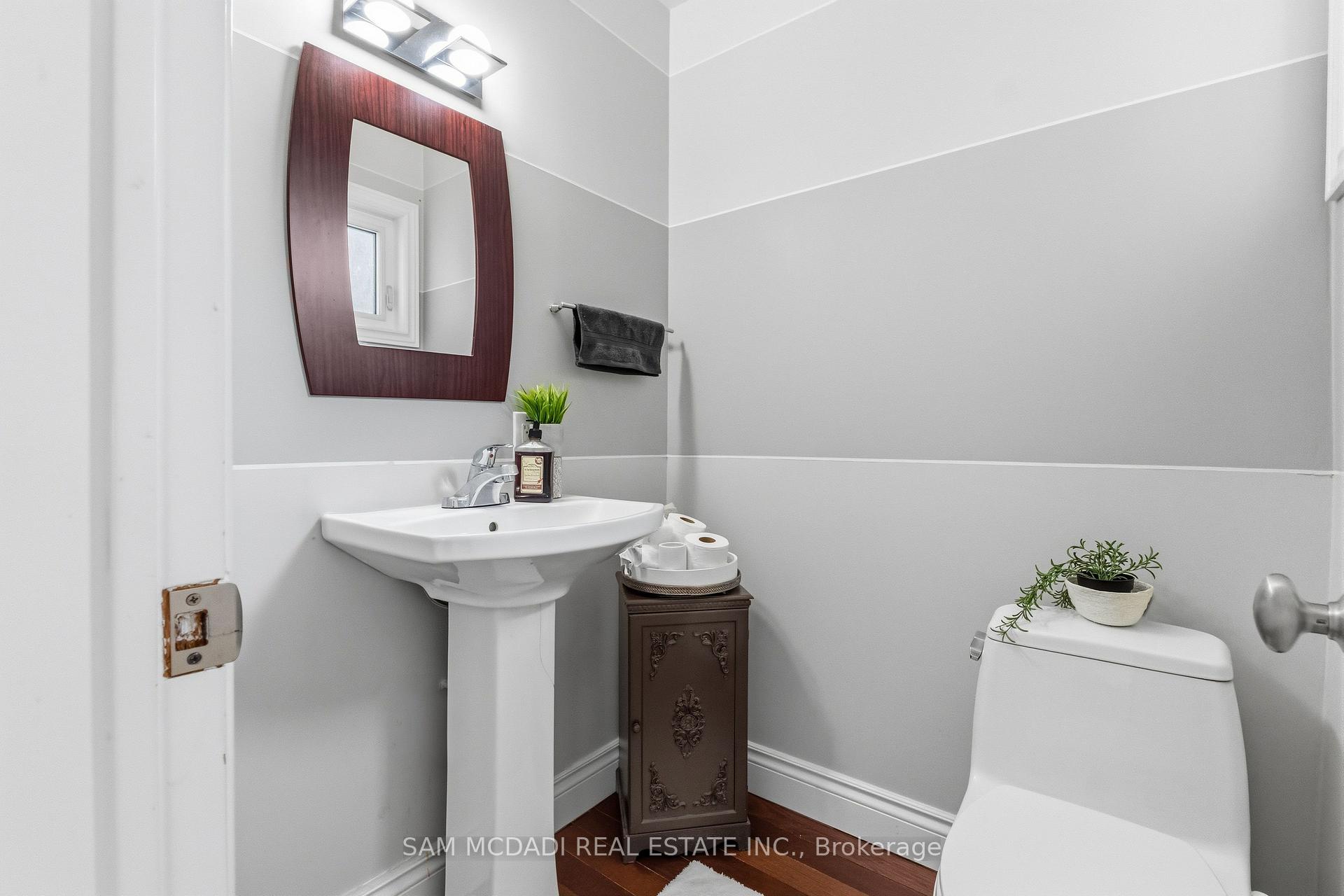 6643 Mockingbird Lane