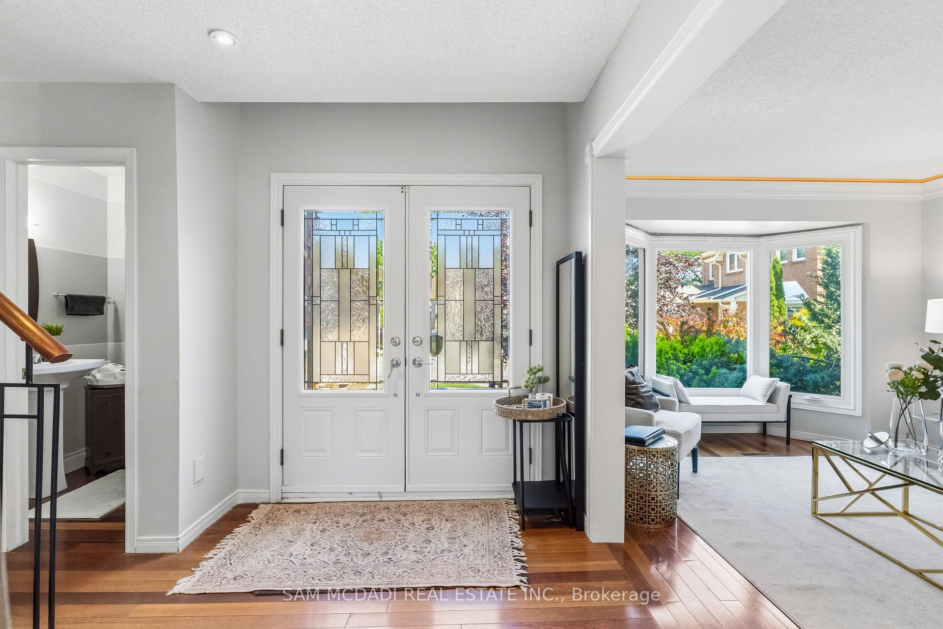 6643 Mockingbird Lane