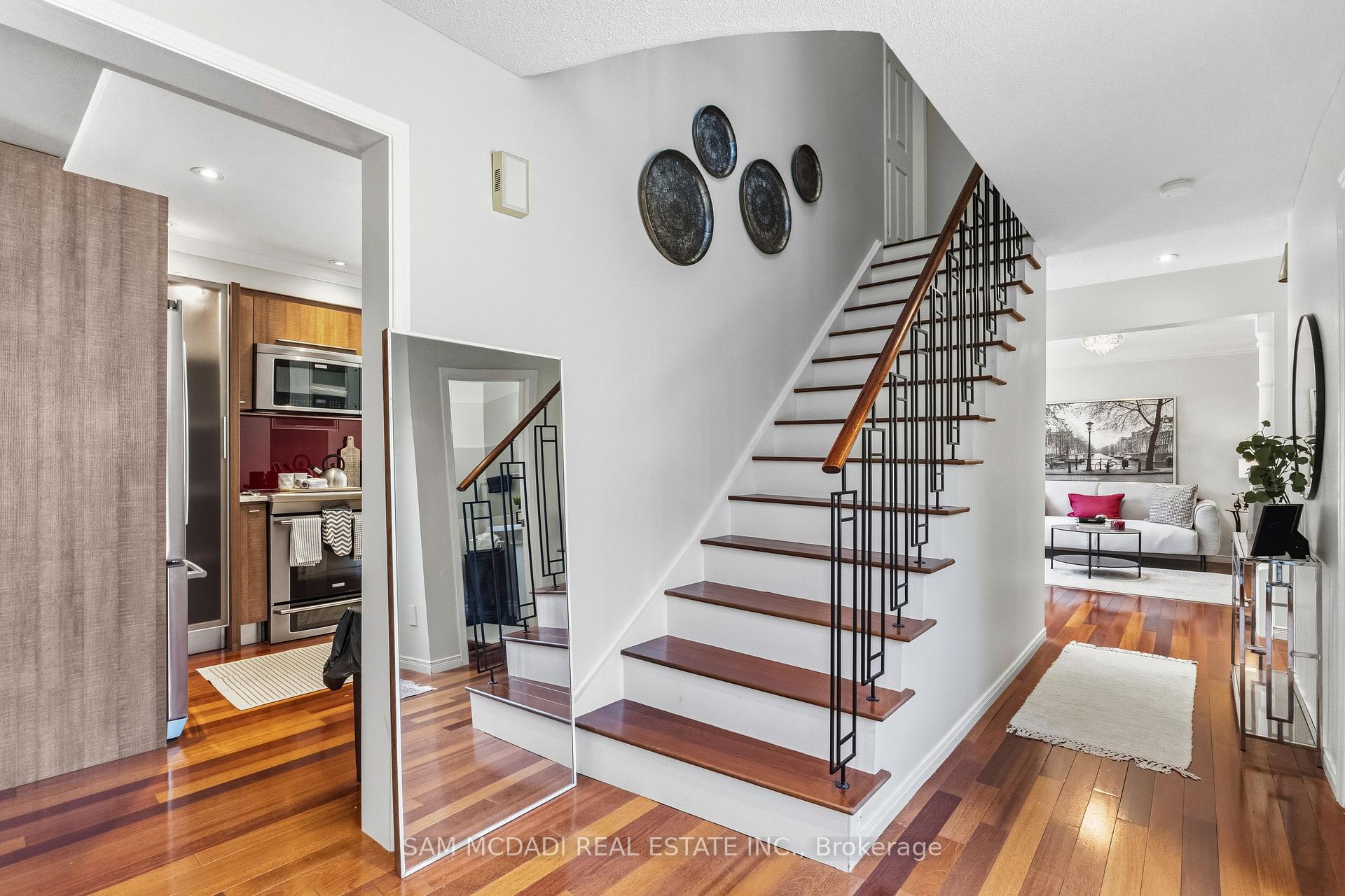 6643 Mockingbird Lane