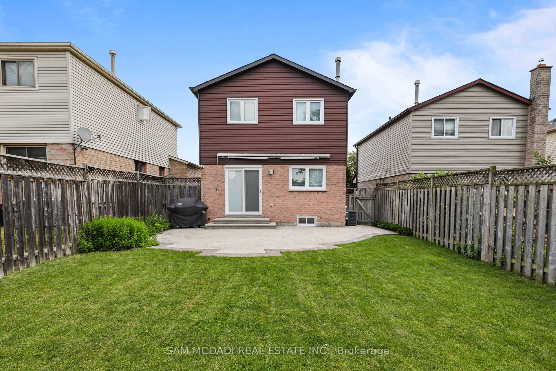 1541 Cuthbert Avenue