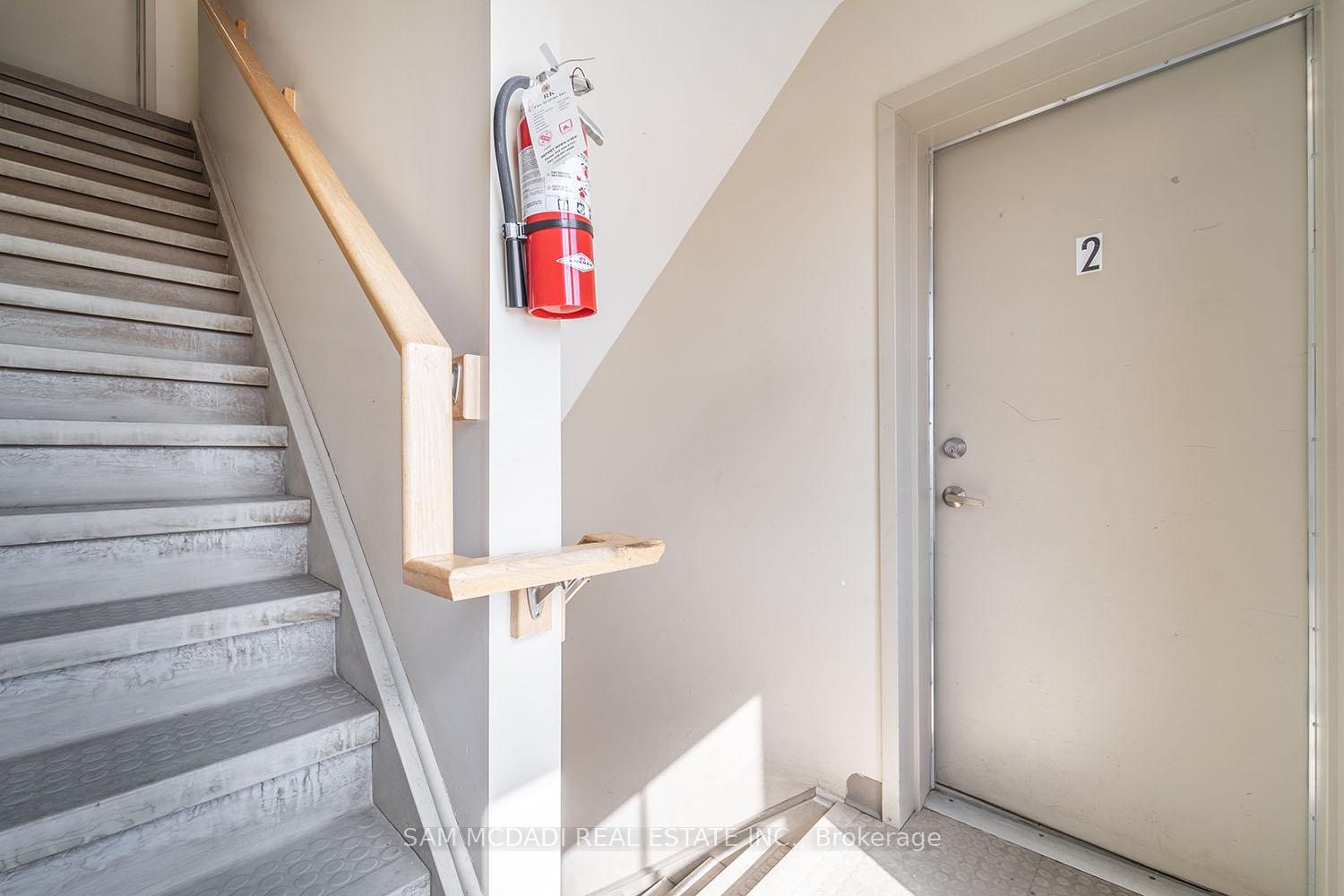 639 Dundas Street W 2