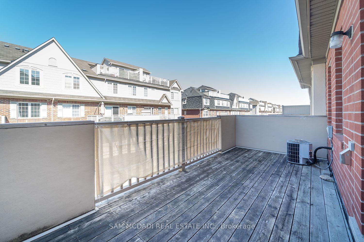 639 Dundas Street W 2