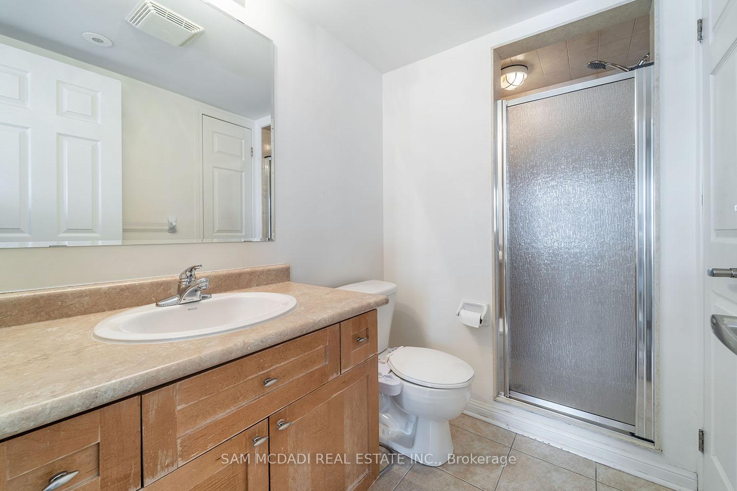 639 Dundas Street W 2