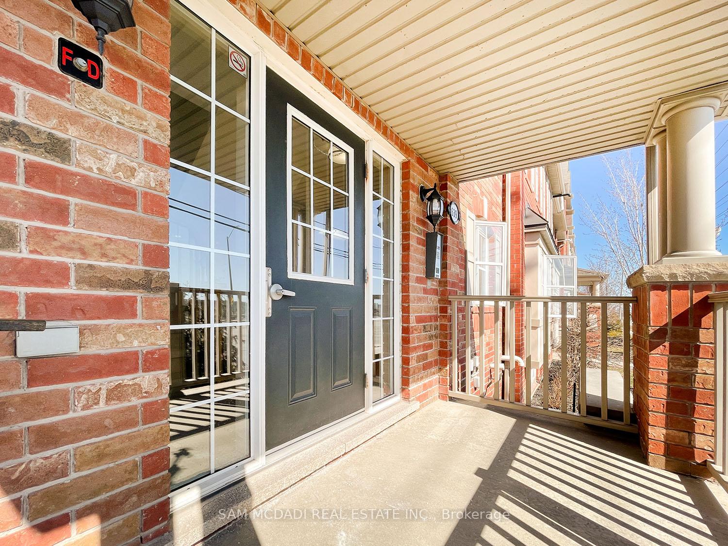 639 Dundas Street W 2