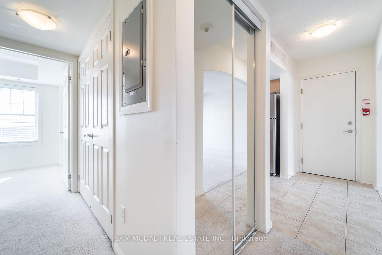639 Dundas Street W 2