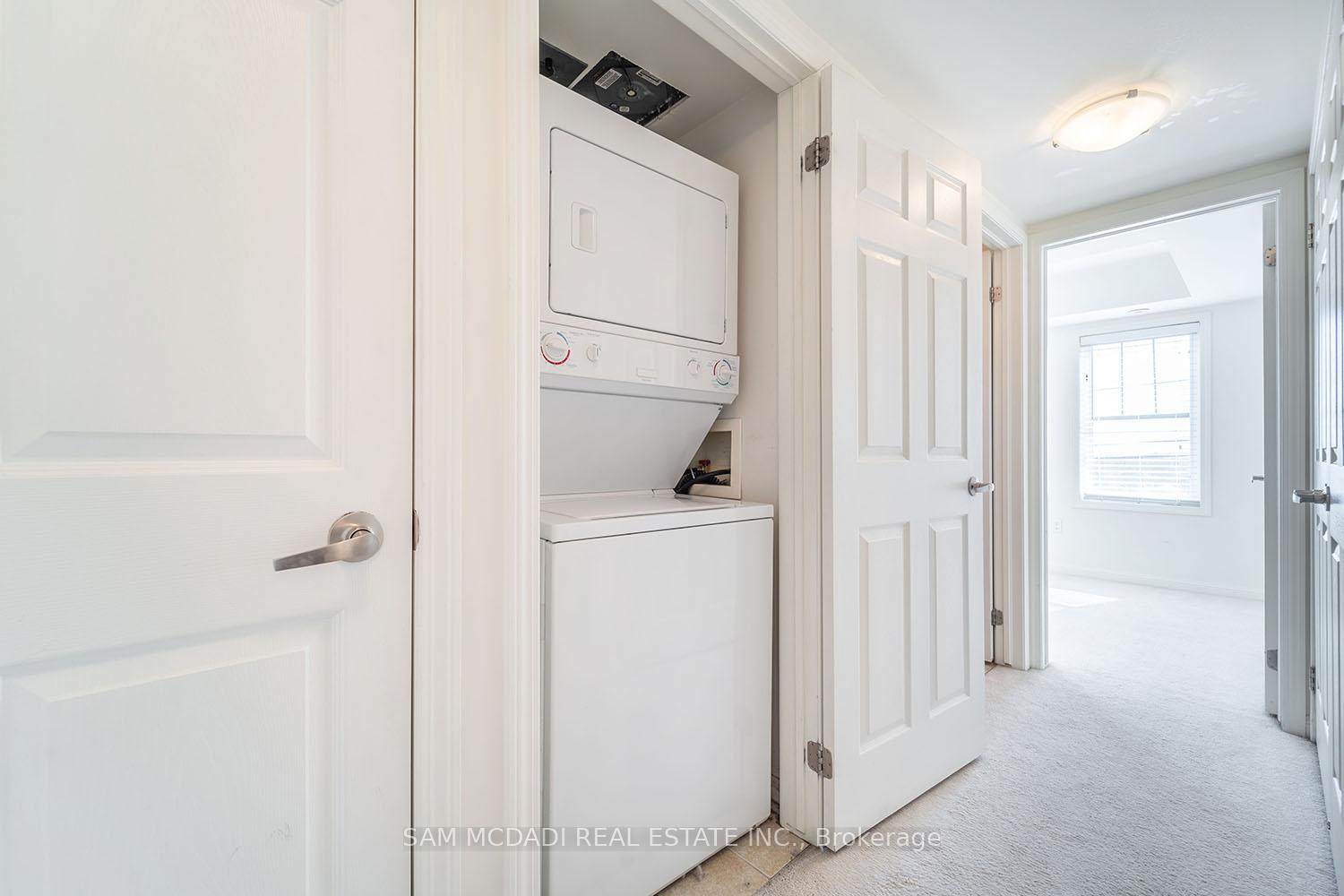 639 Dundas Street W 2