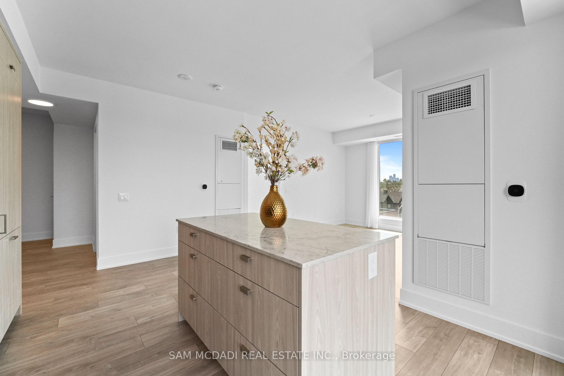 858 DUPONT Street 304, Toronto Unit: 304