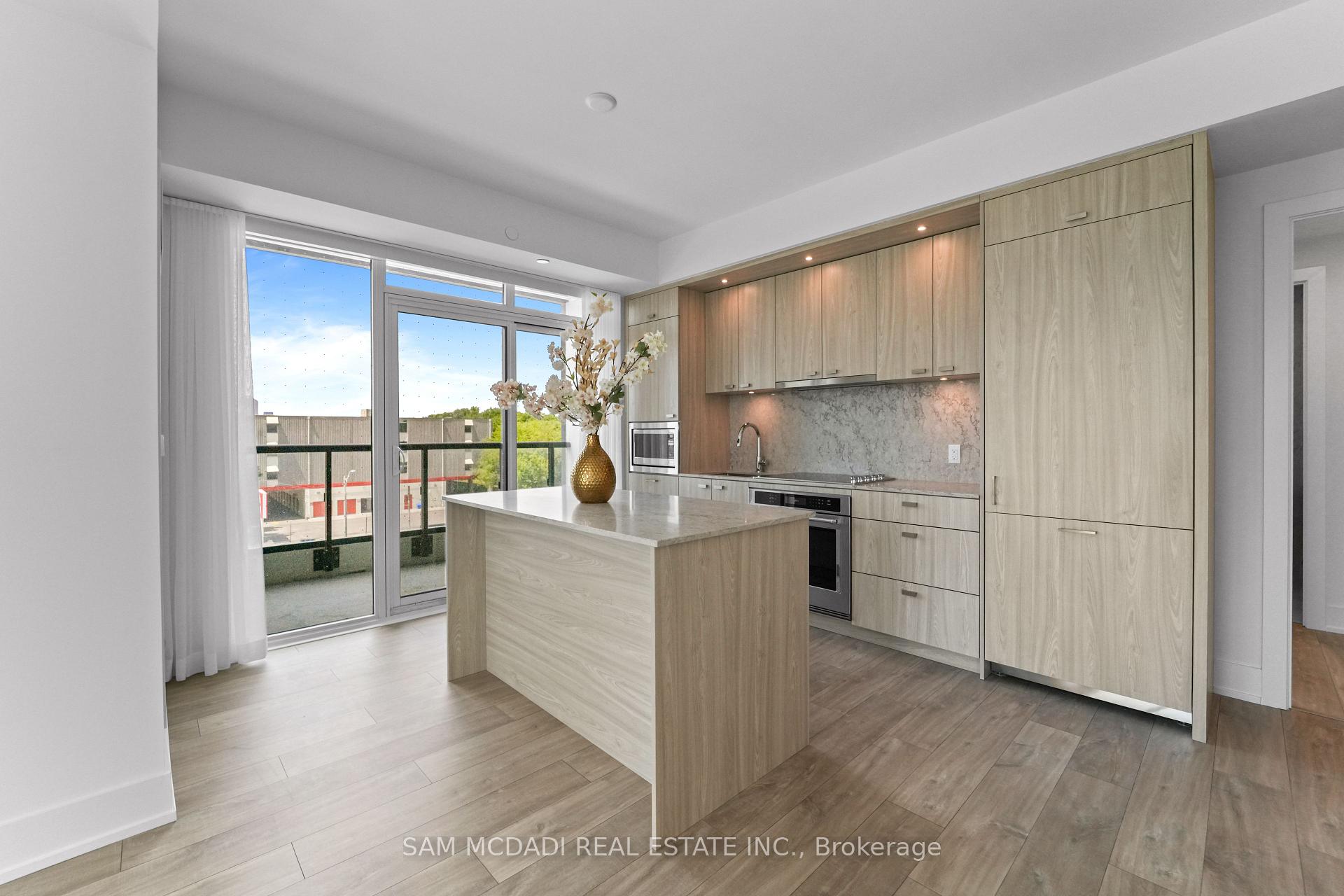 858 Dupont Street 304, Toronto Unit: 304