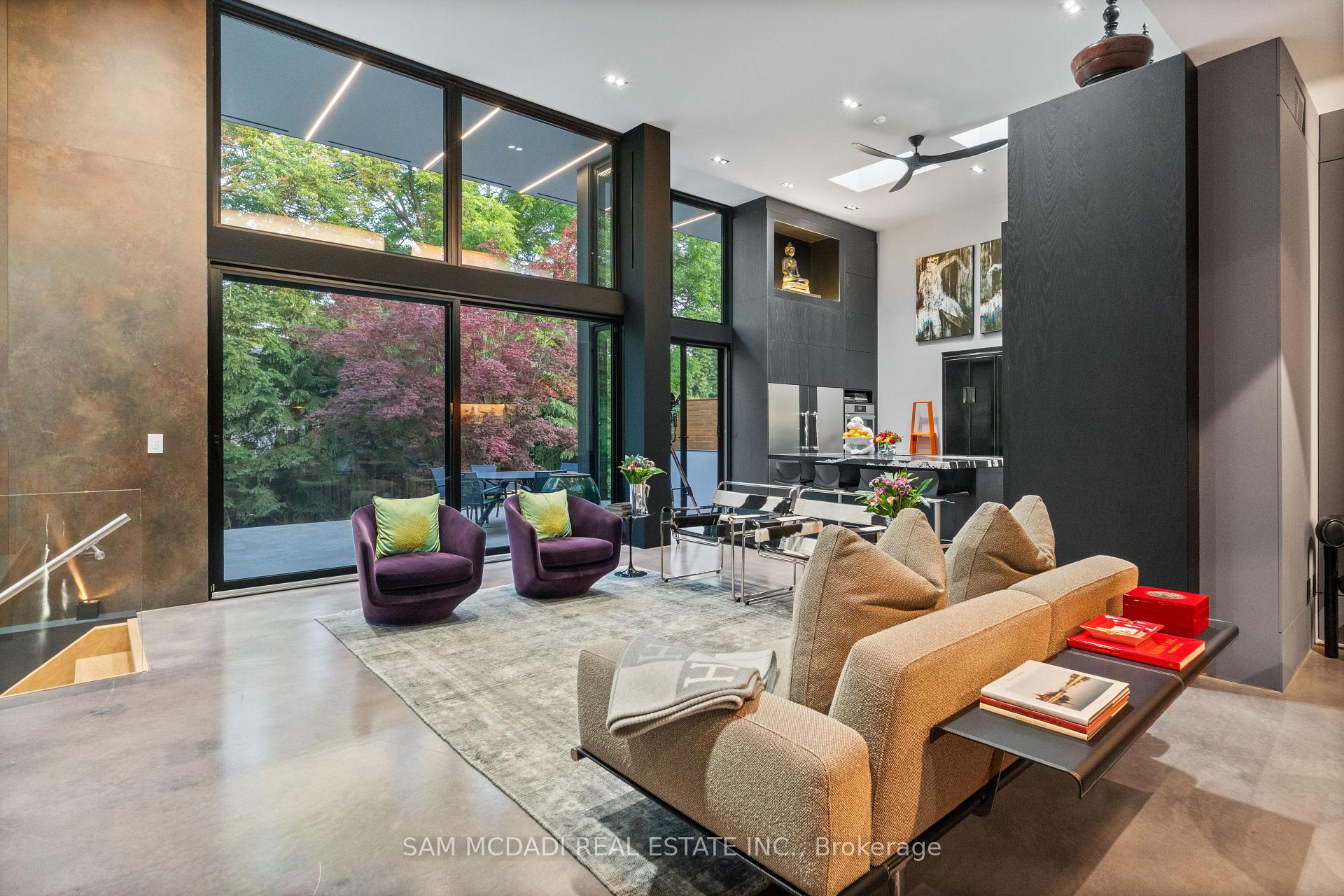 1516 Duncan Road