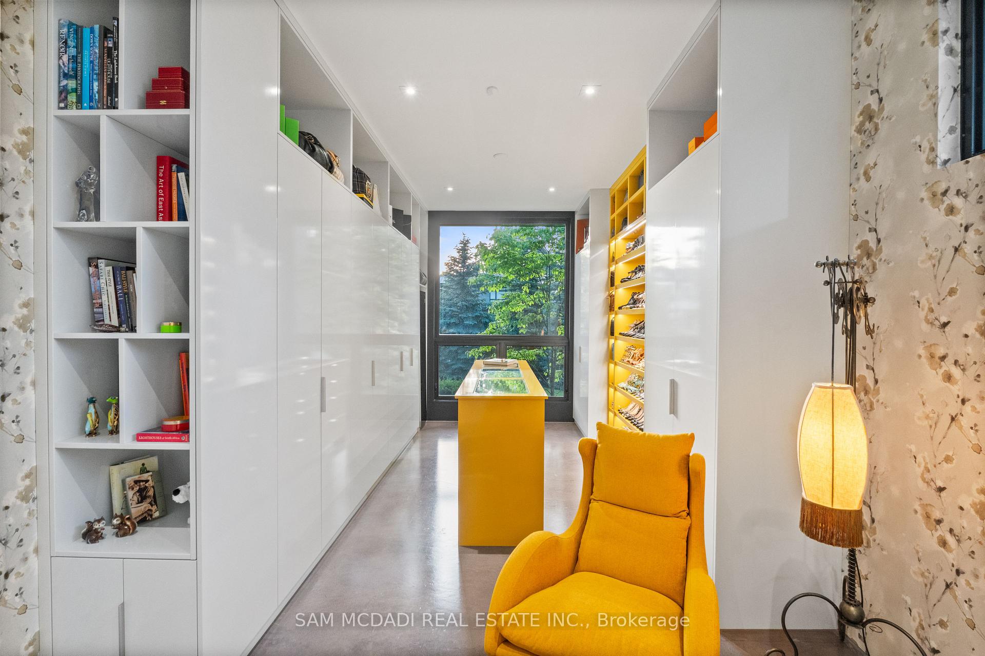 1516 Duncan Road
